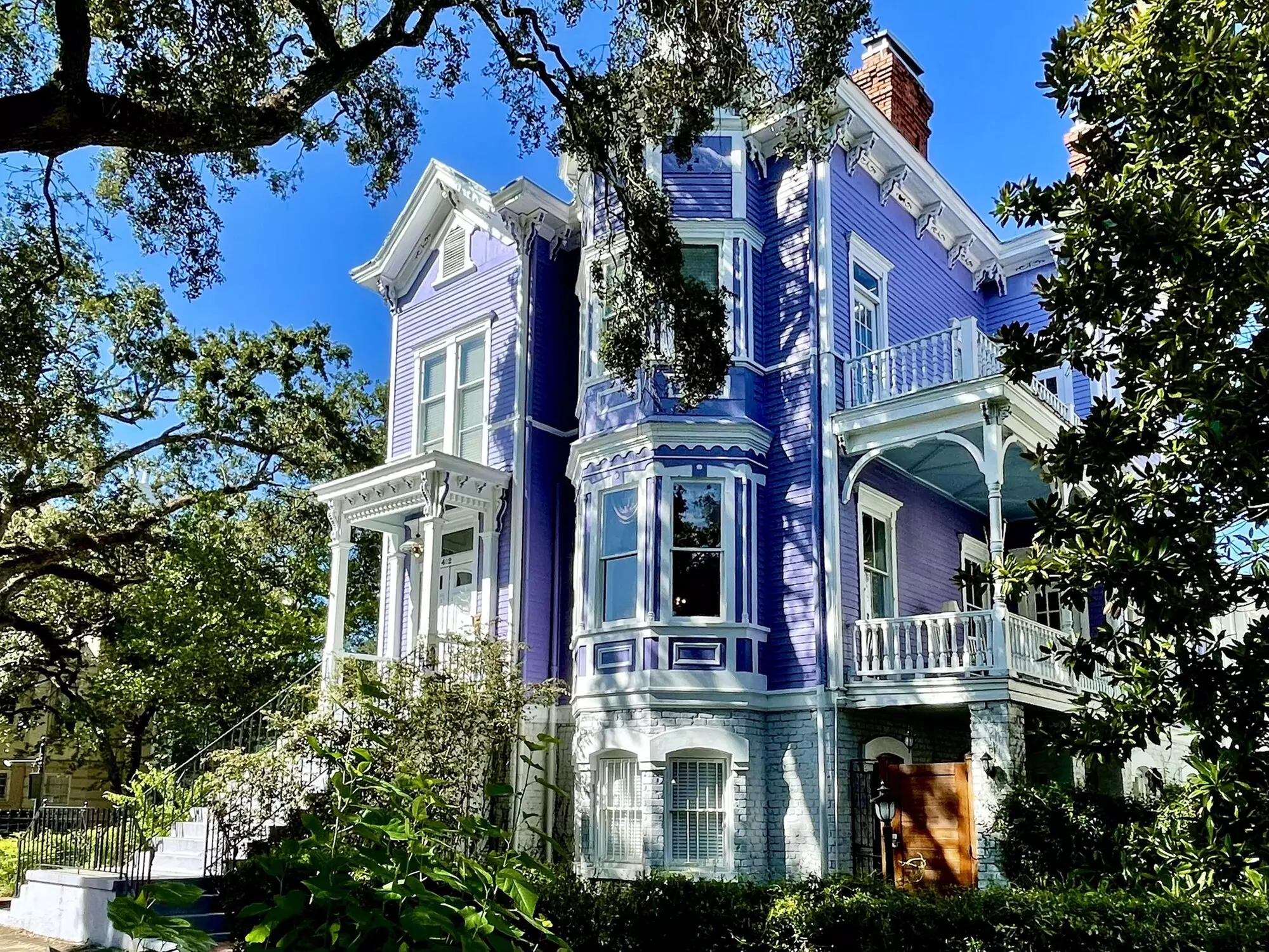 Amethyst Garden Inn - Primary Image