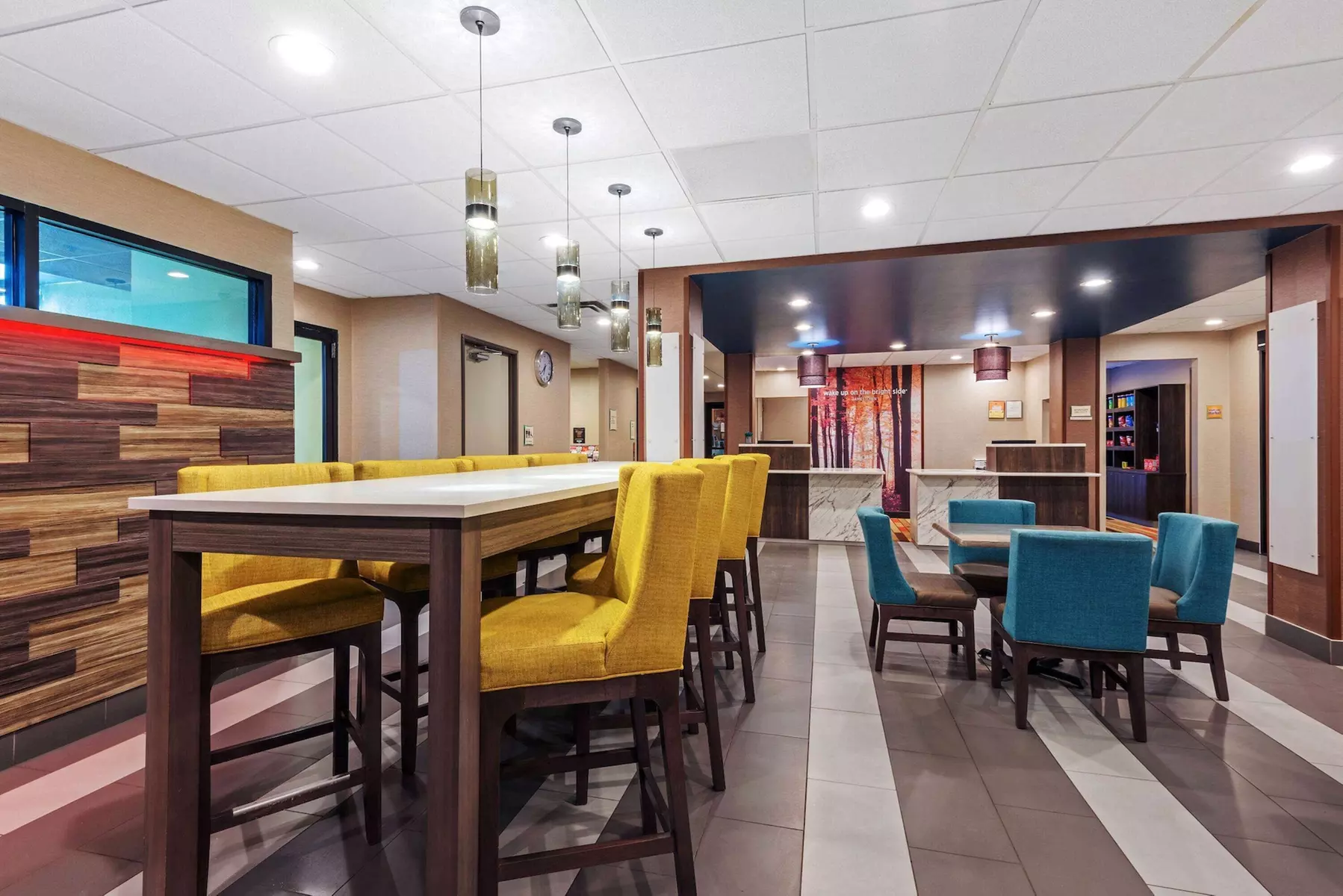La Quinta Inn & Suites by Wyndham Jamestown - Primary Image