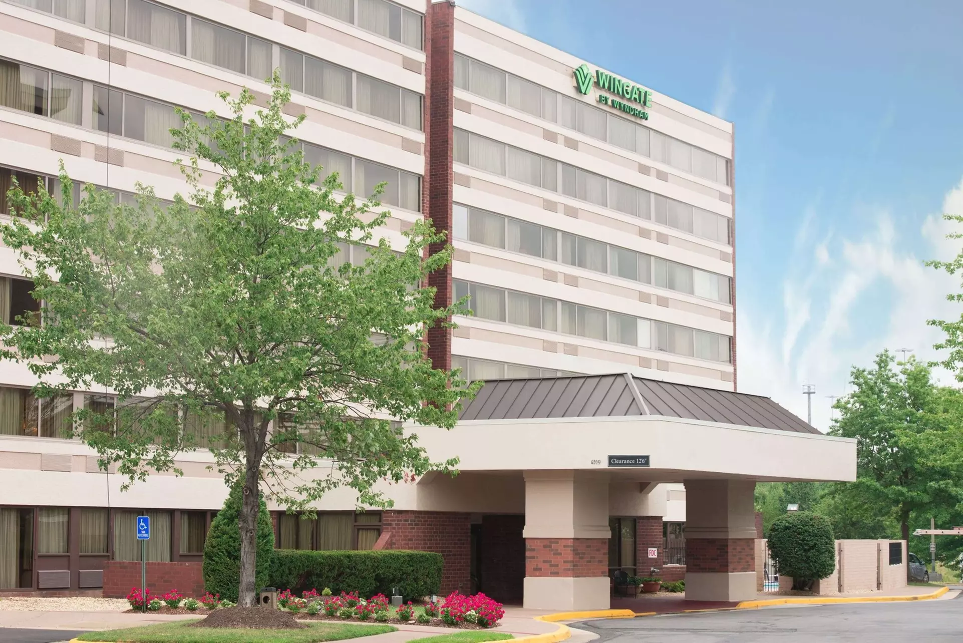 Wingate by Wyndham Springfield - Primary Image