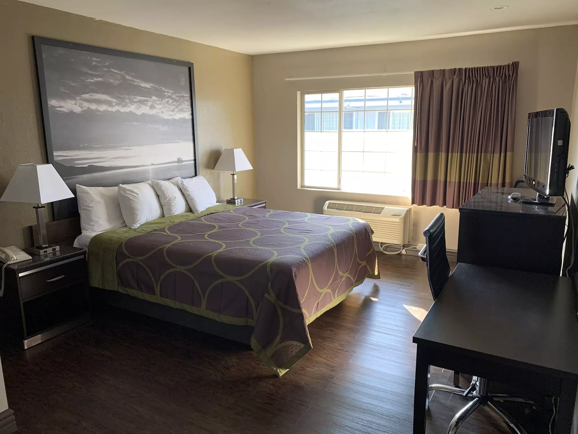 Skyways Hotel - Primary Image
