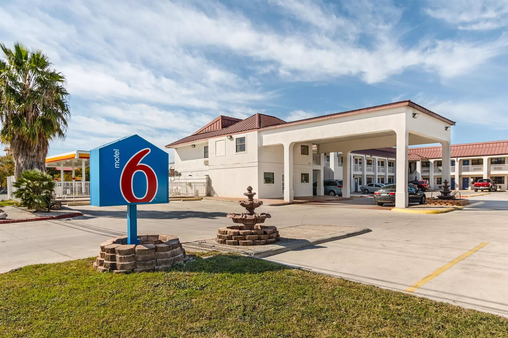Motel 6 San Marcos, TX - North - Primary Image