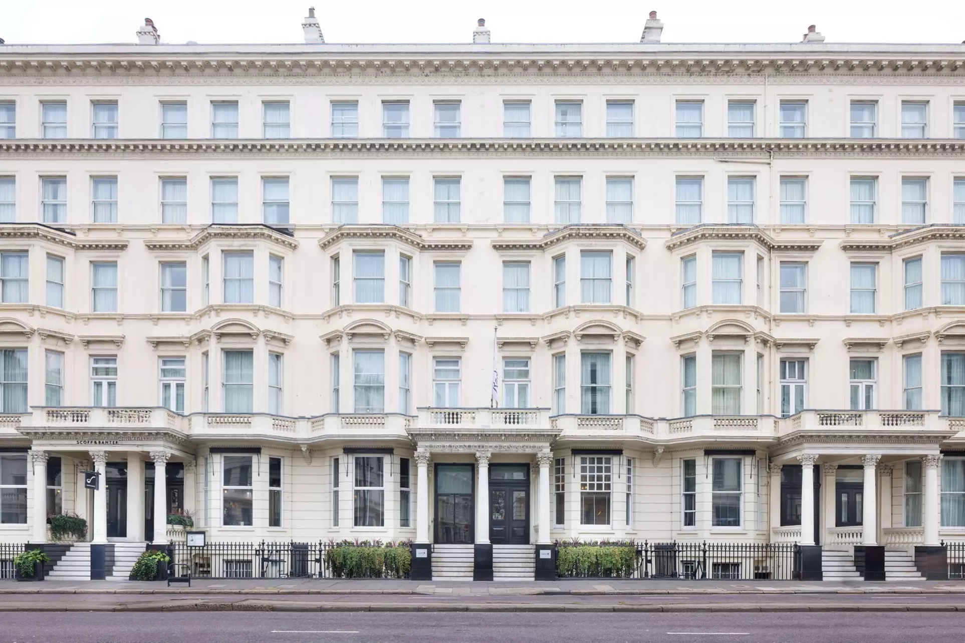 Radisson Blu Hotel, London South Kensington - Primary Image