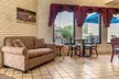 Econo Lodge - Second Medium