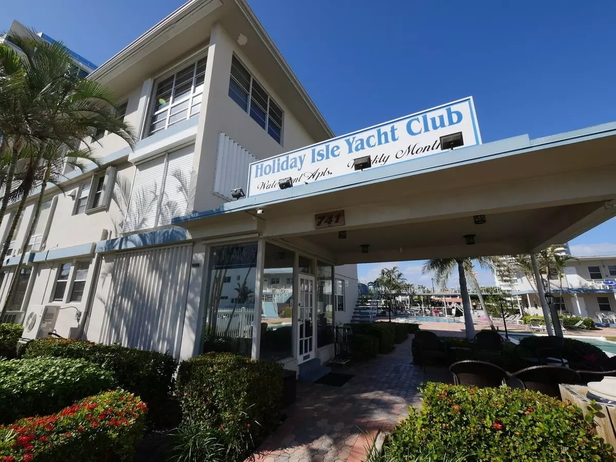 Holiday Isle Yacht Club - Primary Image