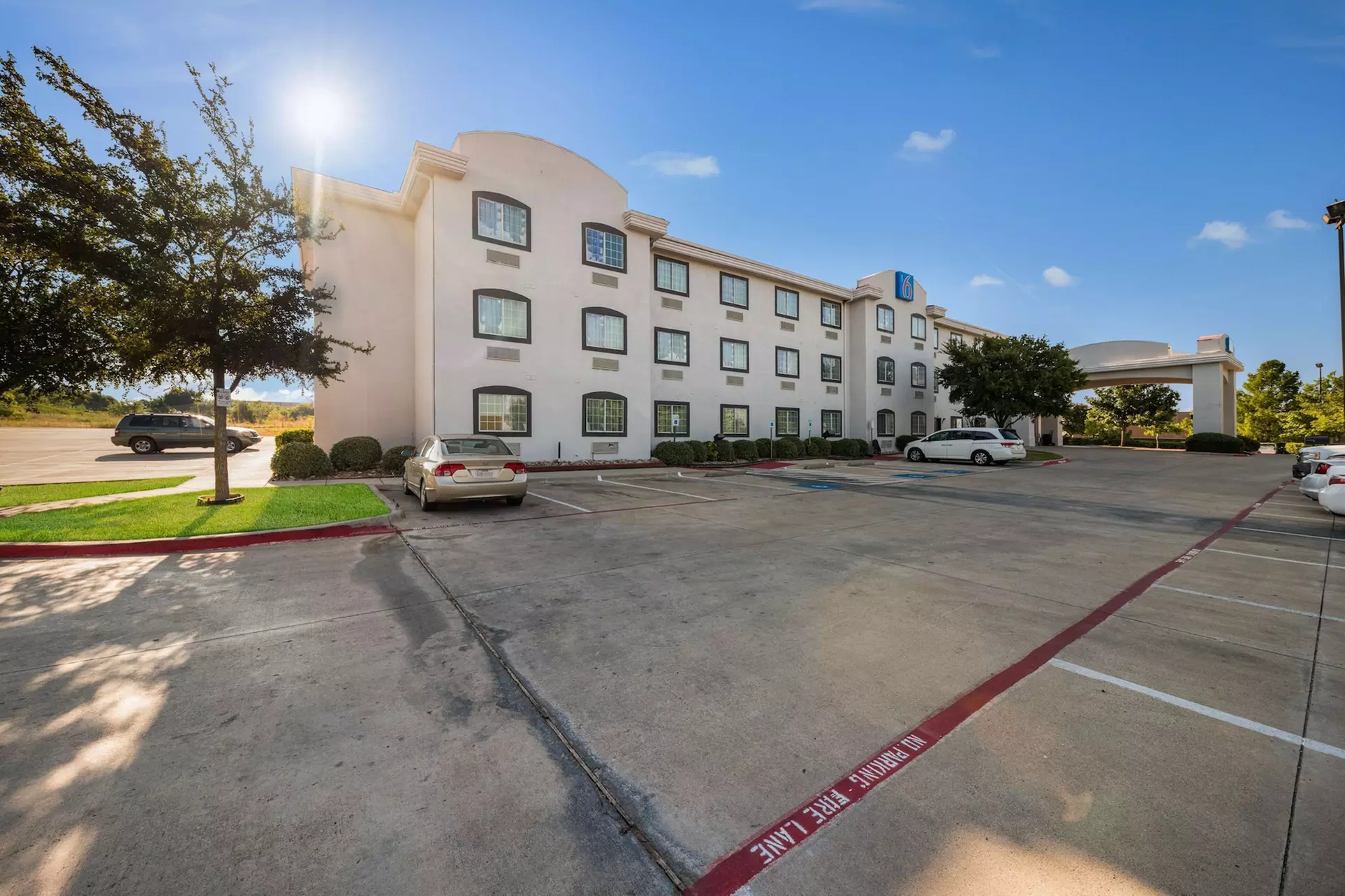 Motel 6 Decatur, TX - Primary Image