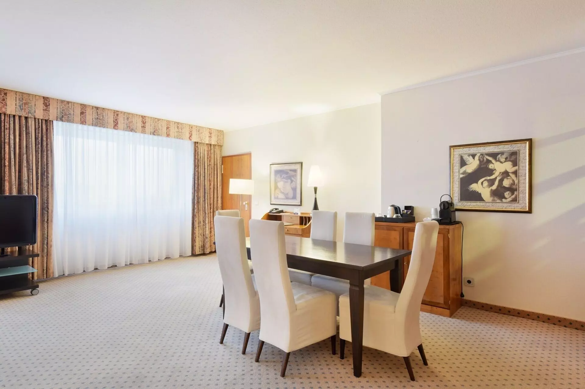 The Q Quadro City Hotel - Primary Image