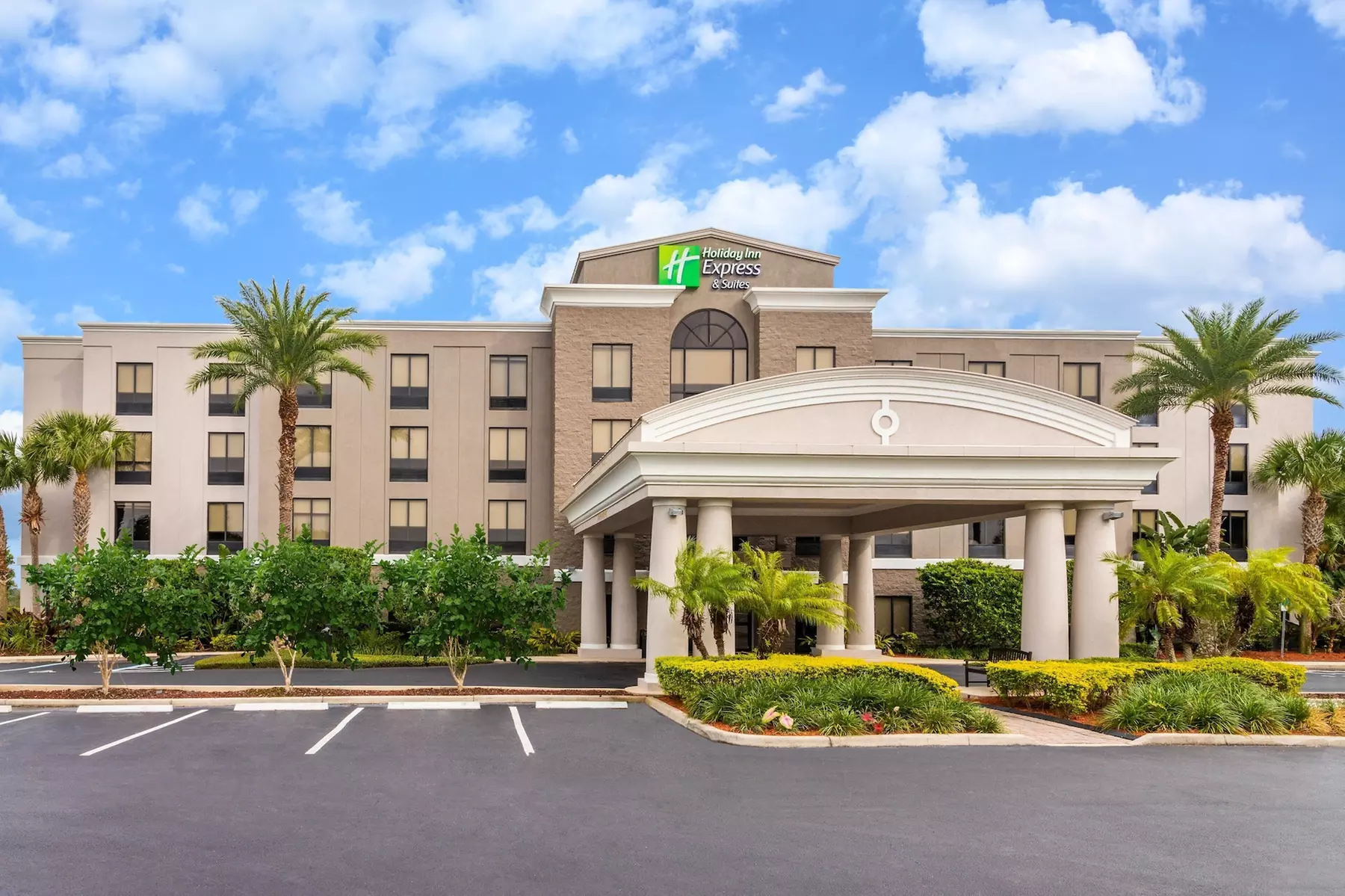 Holiday Inn Express & Suites Lake Placid by IHG - Primary Image