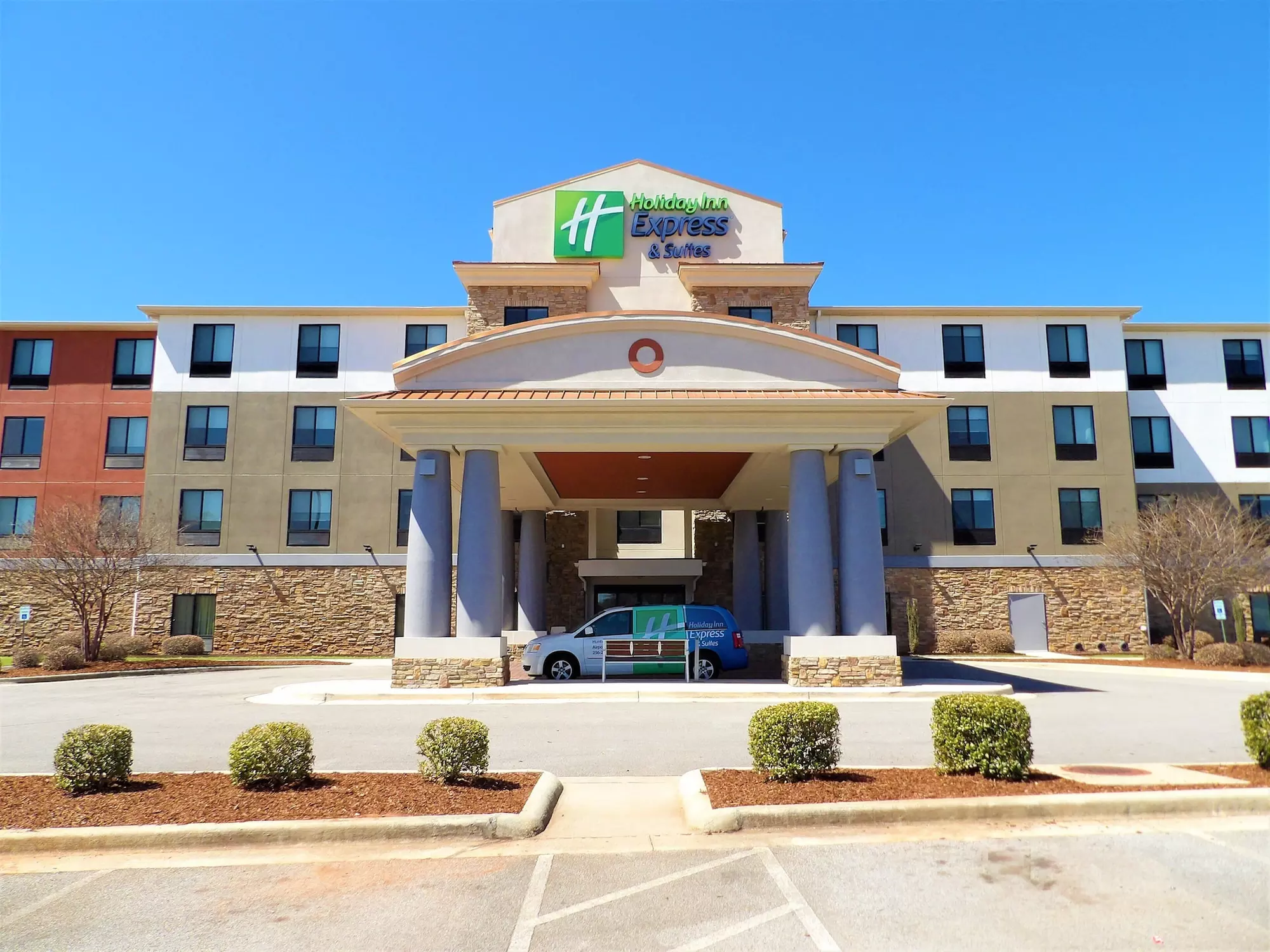 Holiday Inn Express & Suites Huntsville Airport by IHG - Primary Image