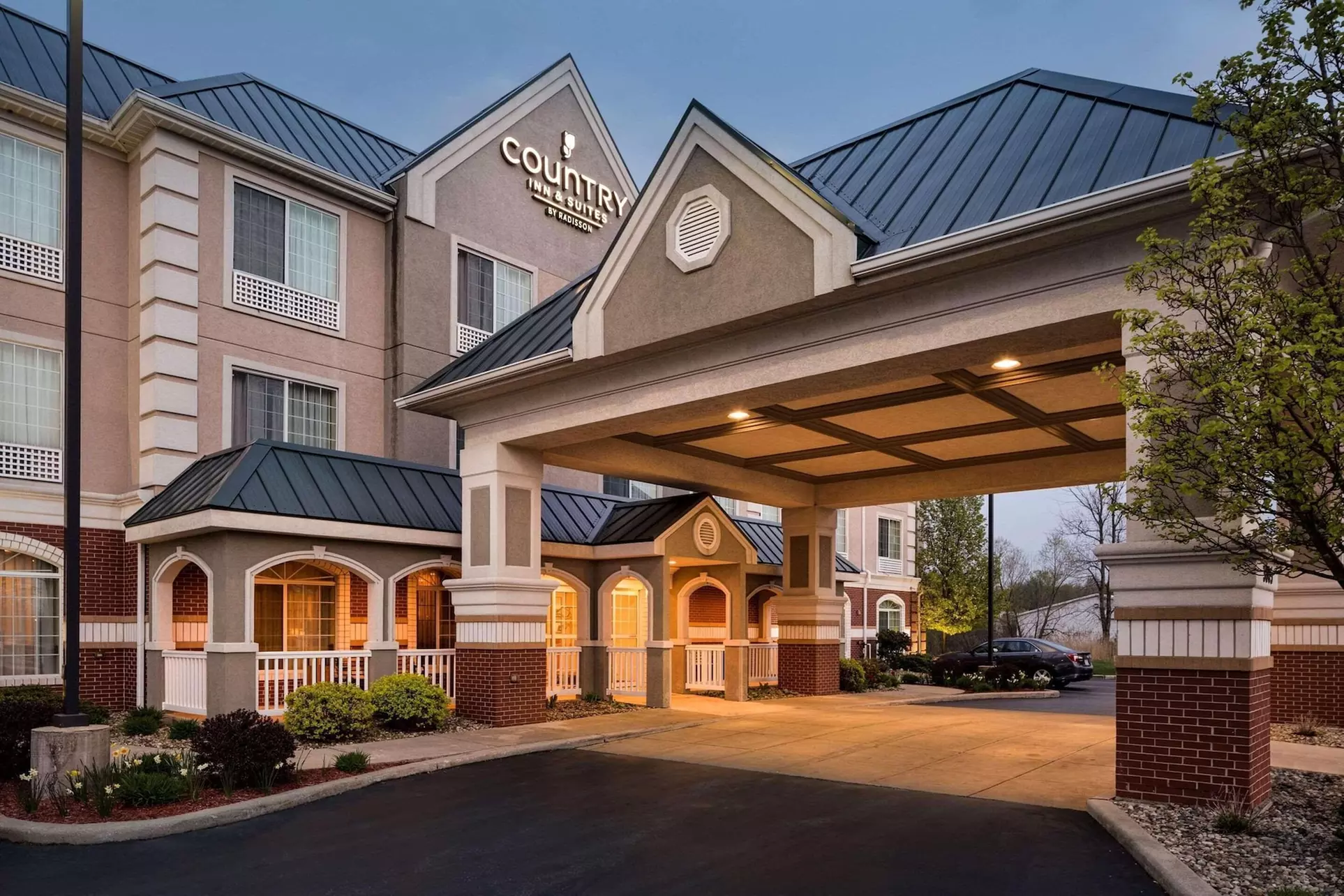 Country Inn & Suites by Radisson, Michigan City, IN - Primary Image