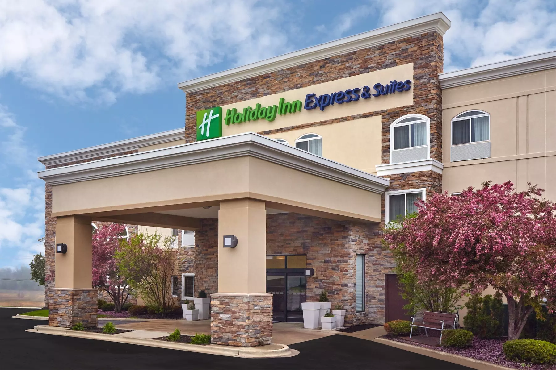 Holiday Inn Express & Suites Chicago-Libertyville by IHG - Primary Image