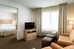 DoubleTree by Hilton Hotel Vancouver - Second Medium