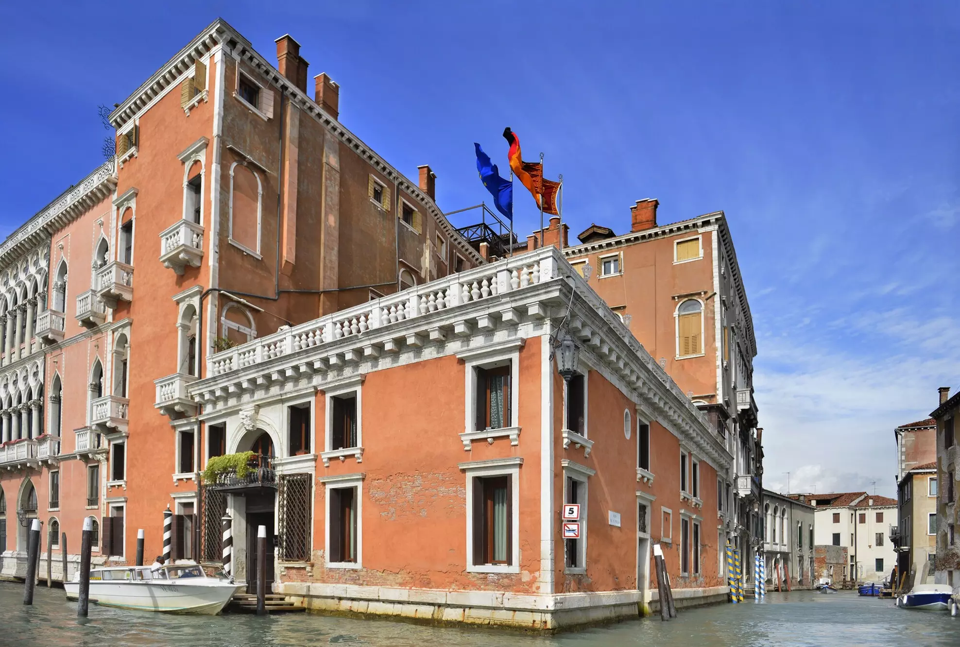Palazzo Barbarigo Sul Canal Grande - Primary Image