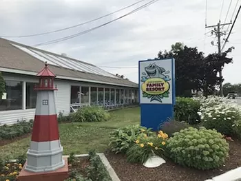 Town N Country Family Resort - Primary Image