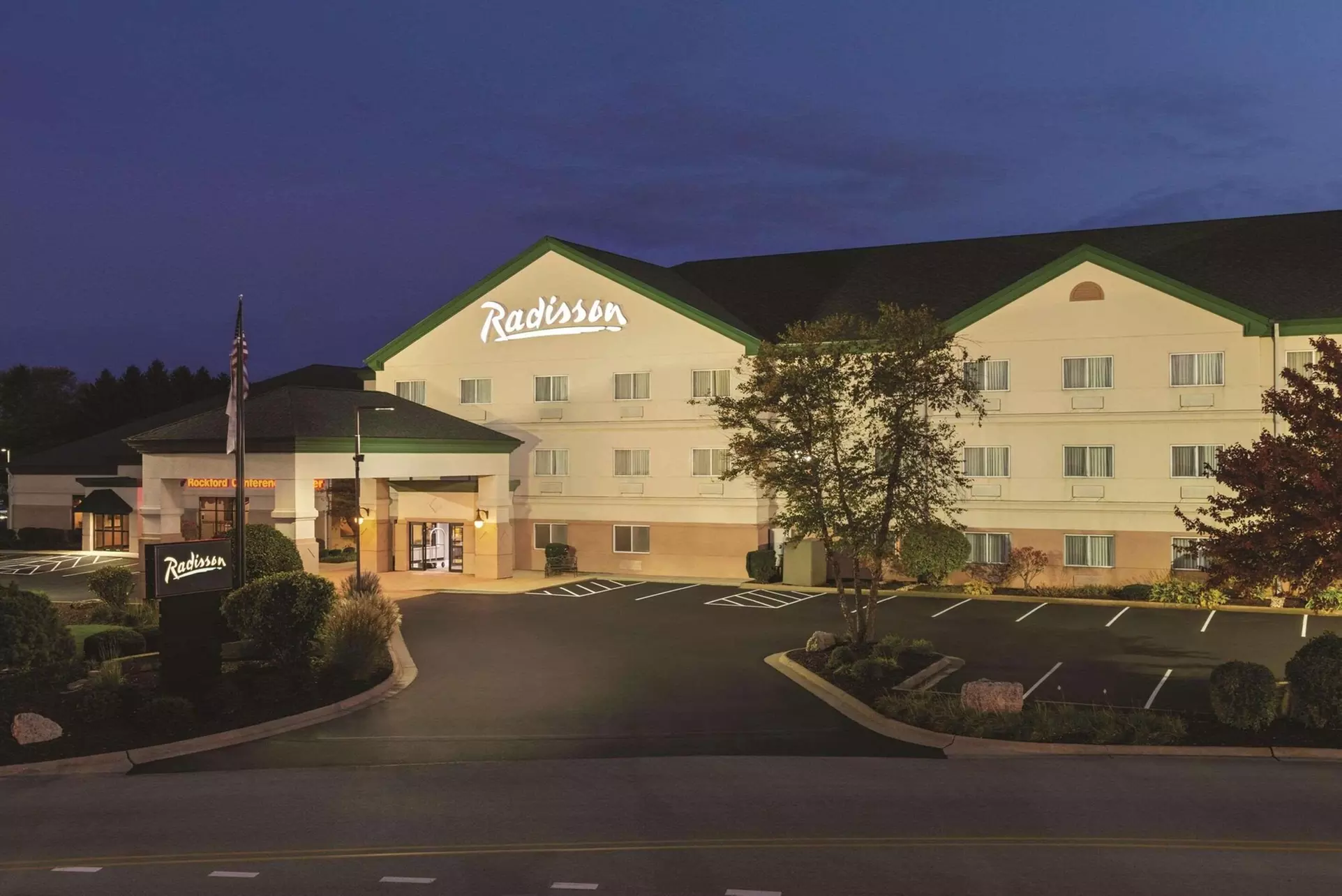 Radisson Hotel and Conference Center Rockford - Primary Image
