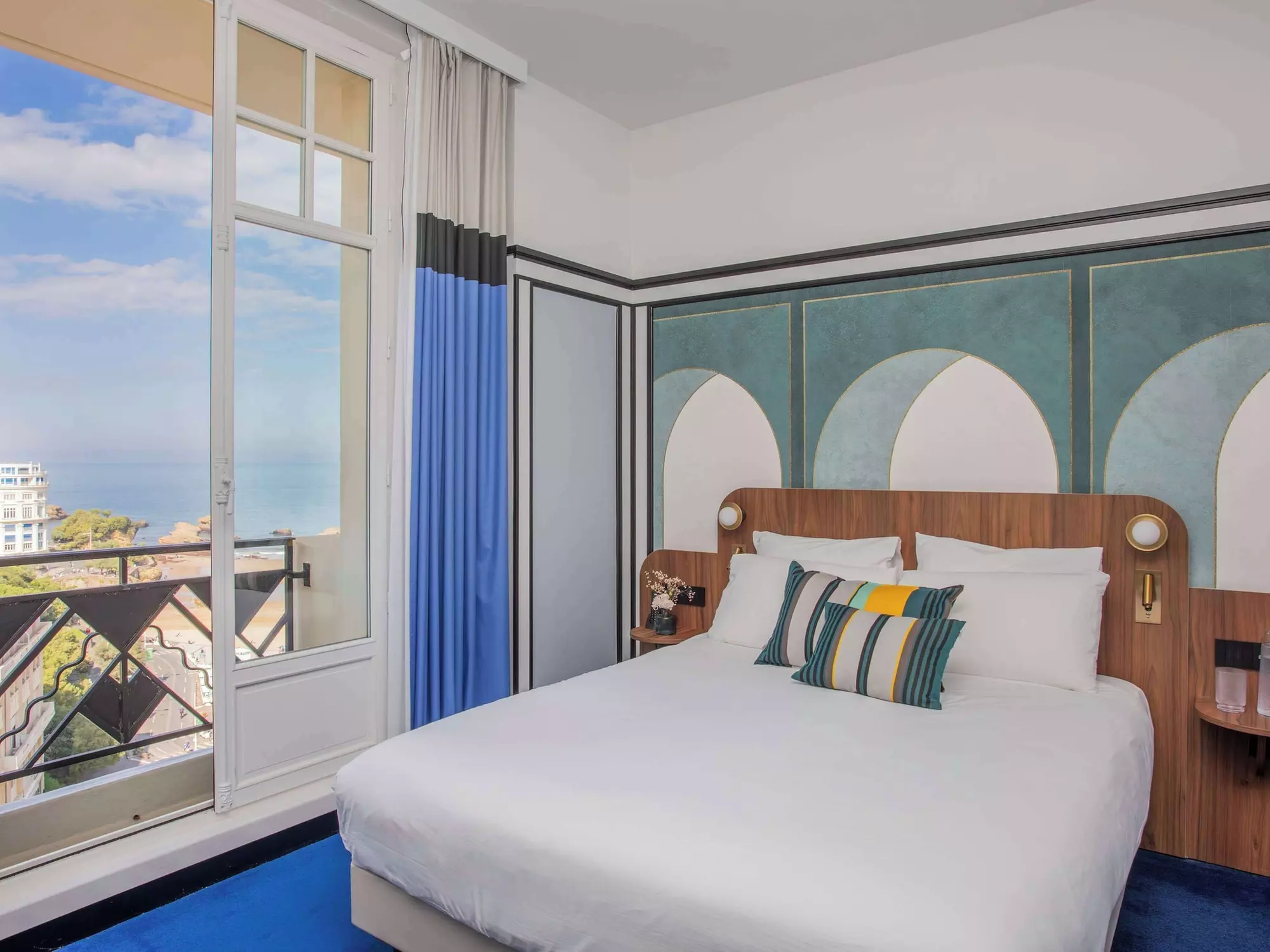 Hotel Plaza Biarritz Plage - Handwritten Collection - Primary Image