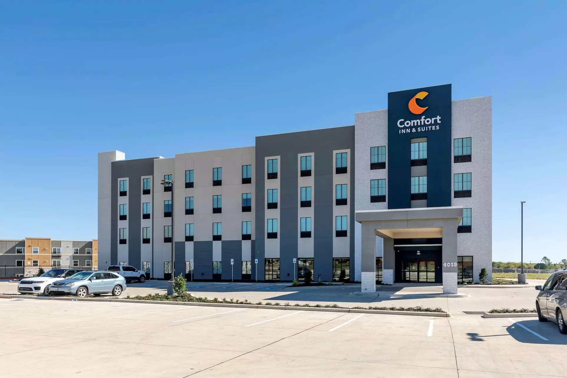 Comfort Inn & Suites Balch Springs - SE Dallas - Primary Image