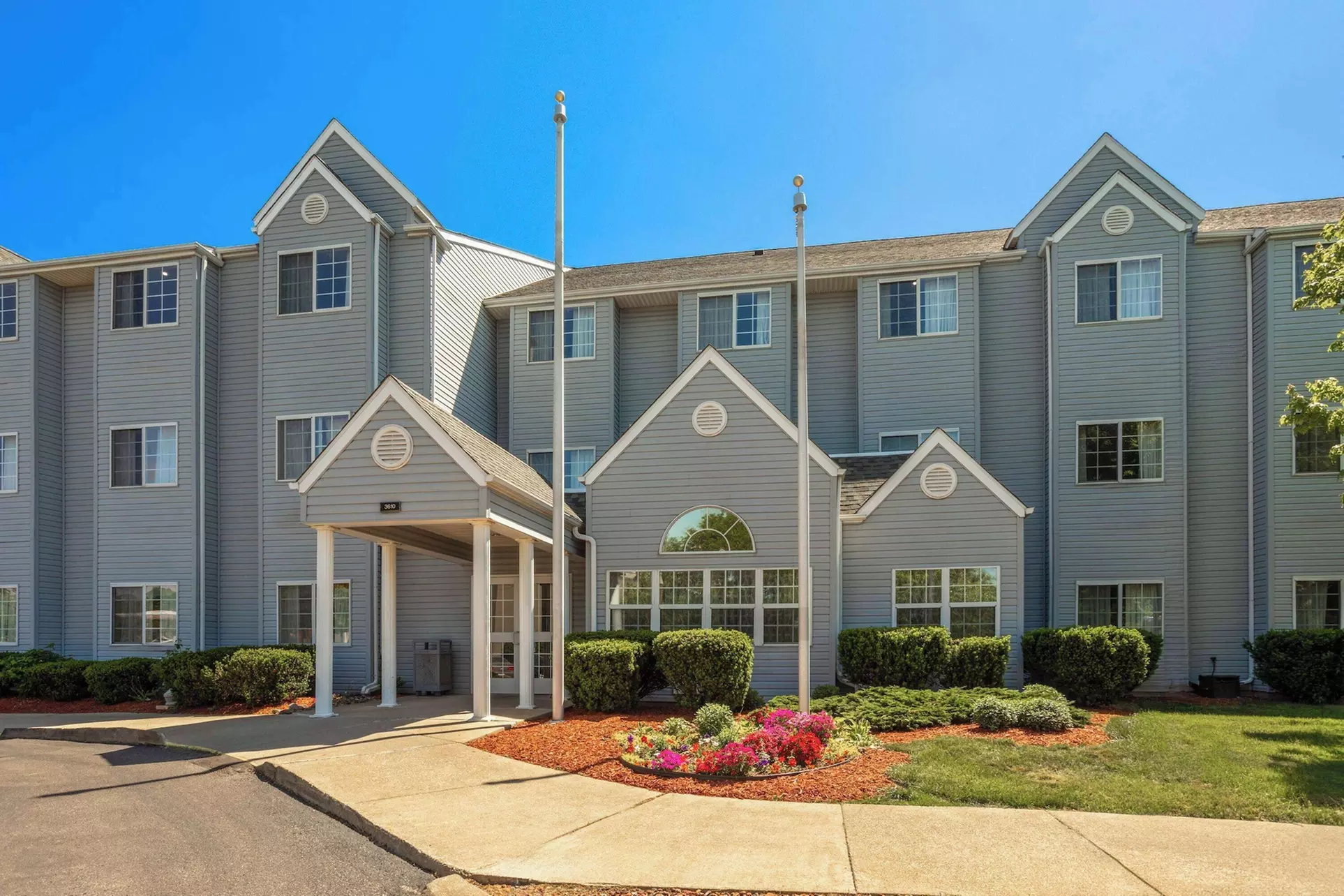 Microtel Inn & Suites by Wyndham Ann Arbor - Primary Image