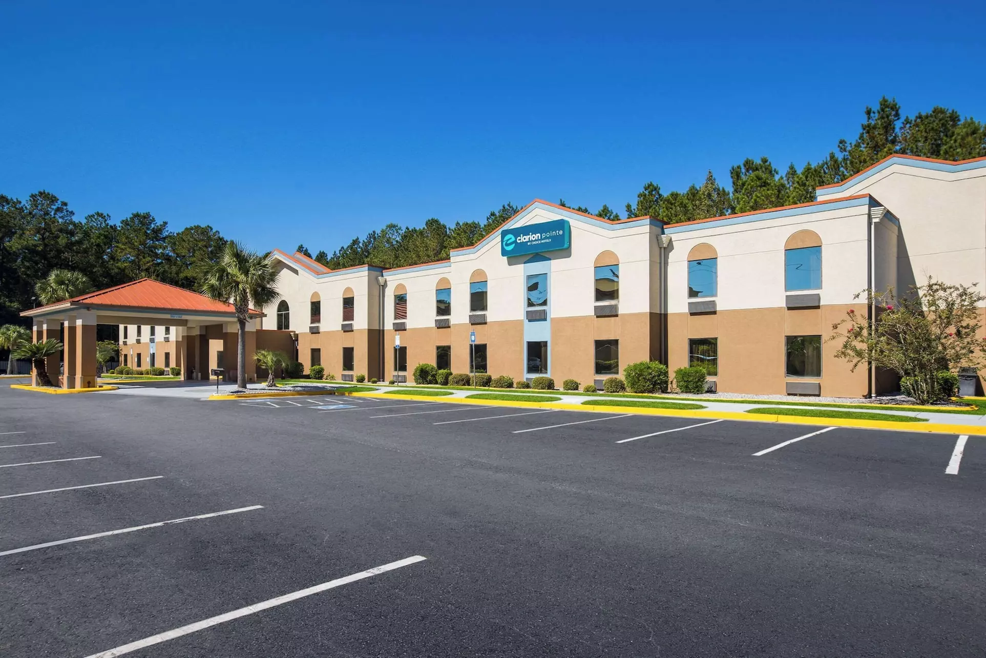 Clarion Pointe Hinesville near Fort Stewart - Primary Image