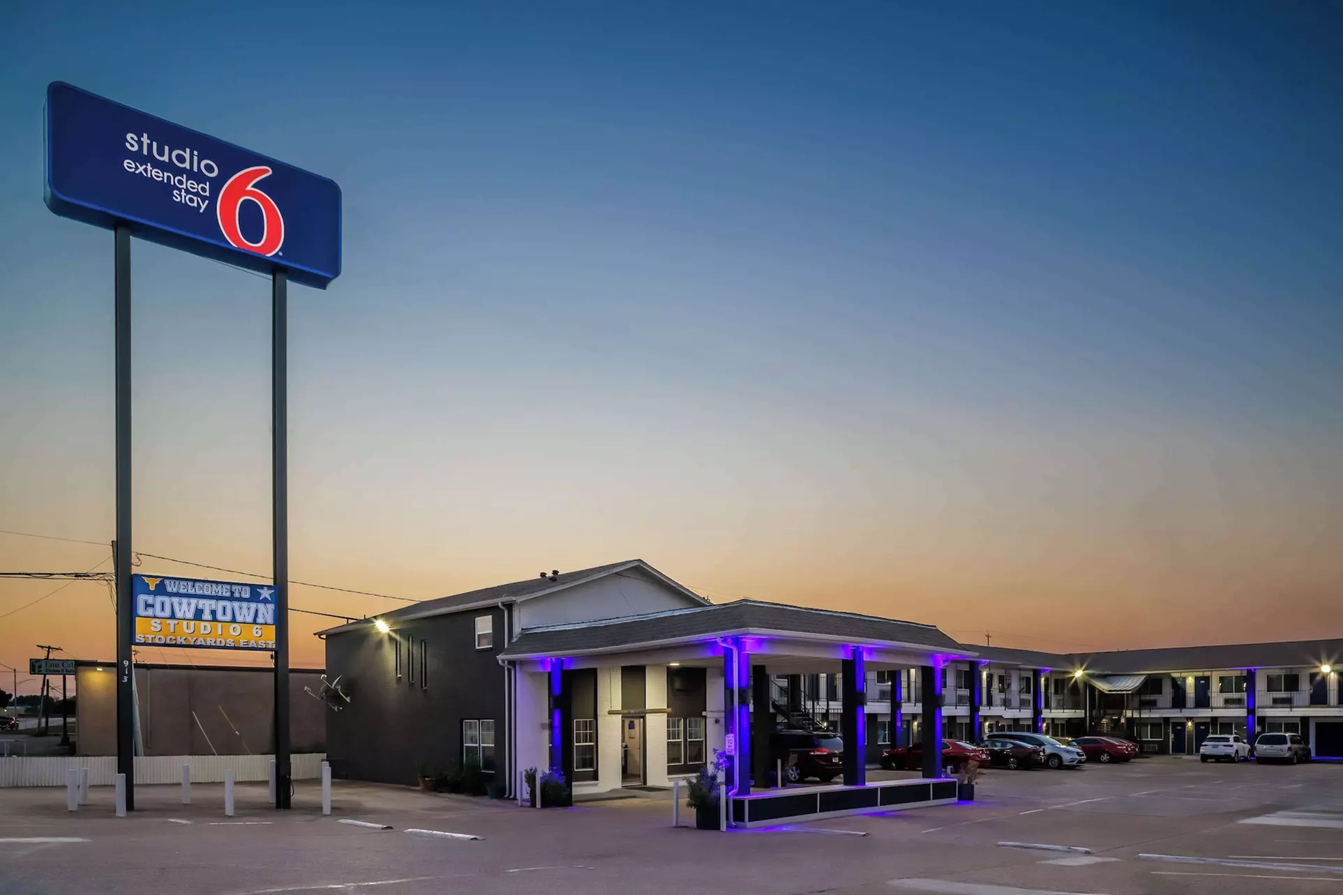 Studio 6 Fort Worth, TX -Stockyards East - Primary Image