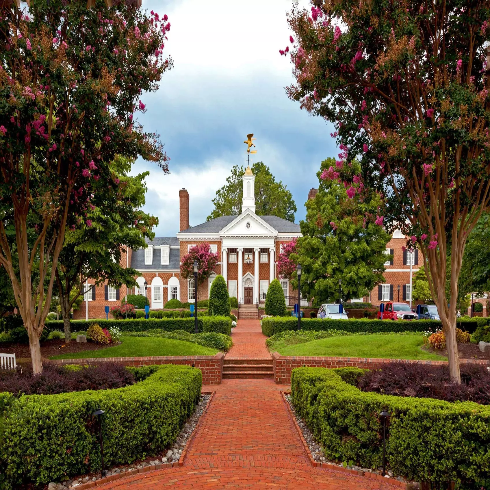 Virginia Crossings Hotel, Tapestry Collection by Hilton - Primary Image