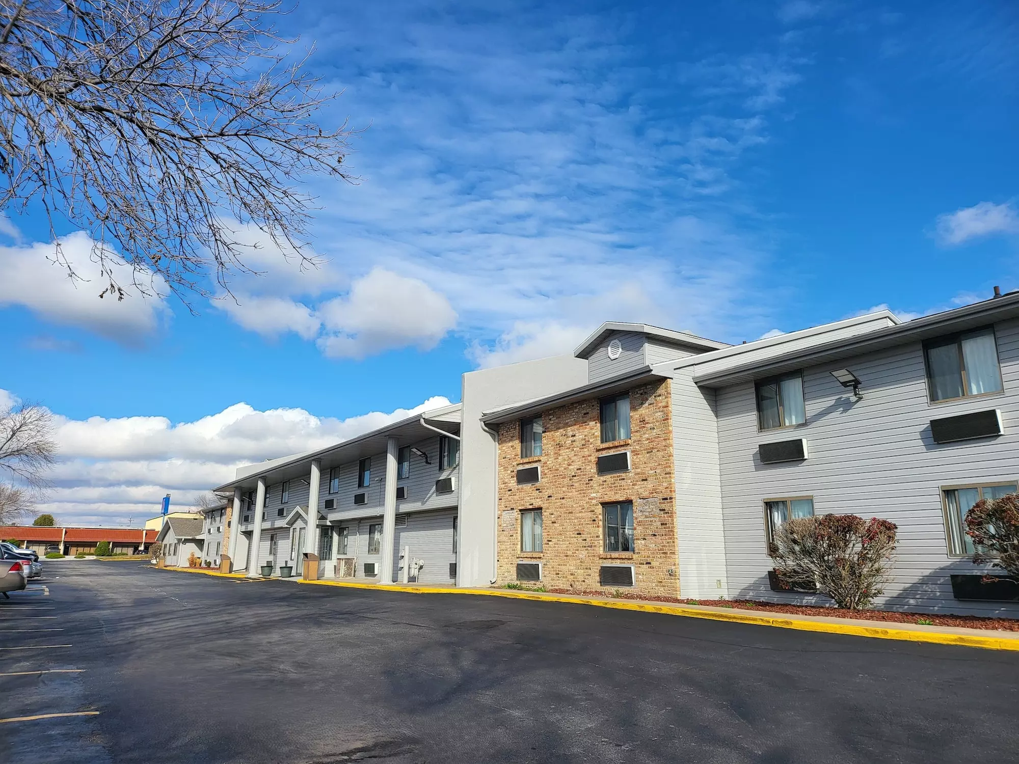 Motel 6 Omaha, NE - Primary Image