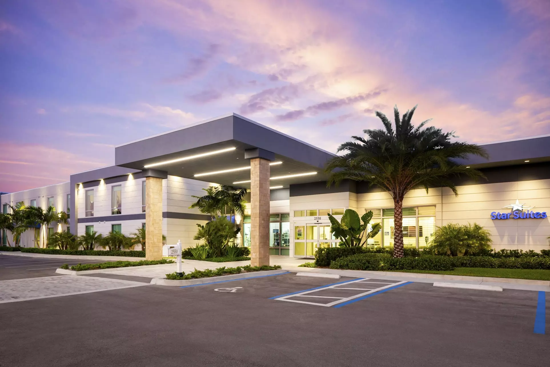 Star Suites: An Extended Stay Hotel - Primary Image