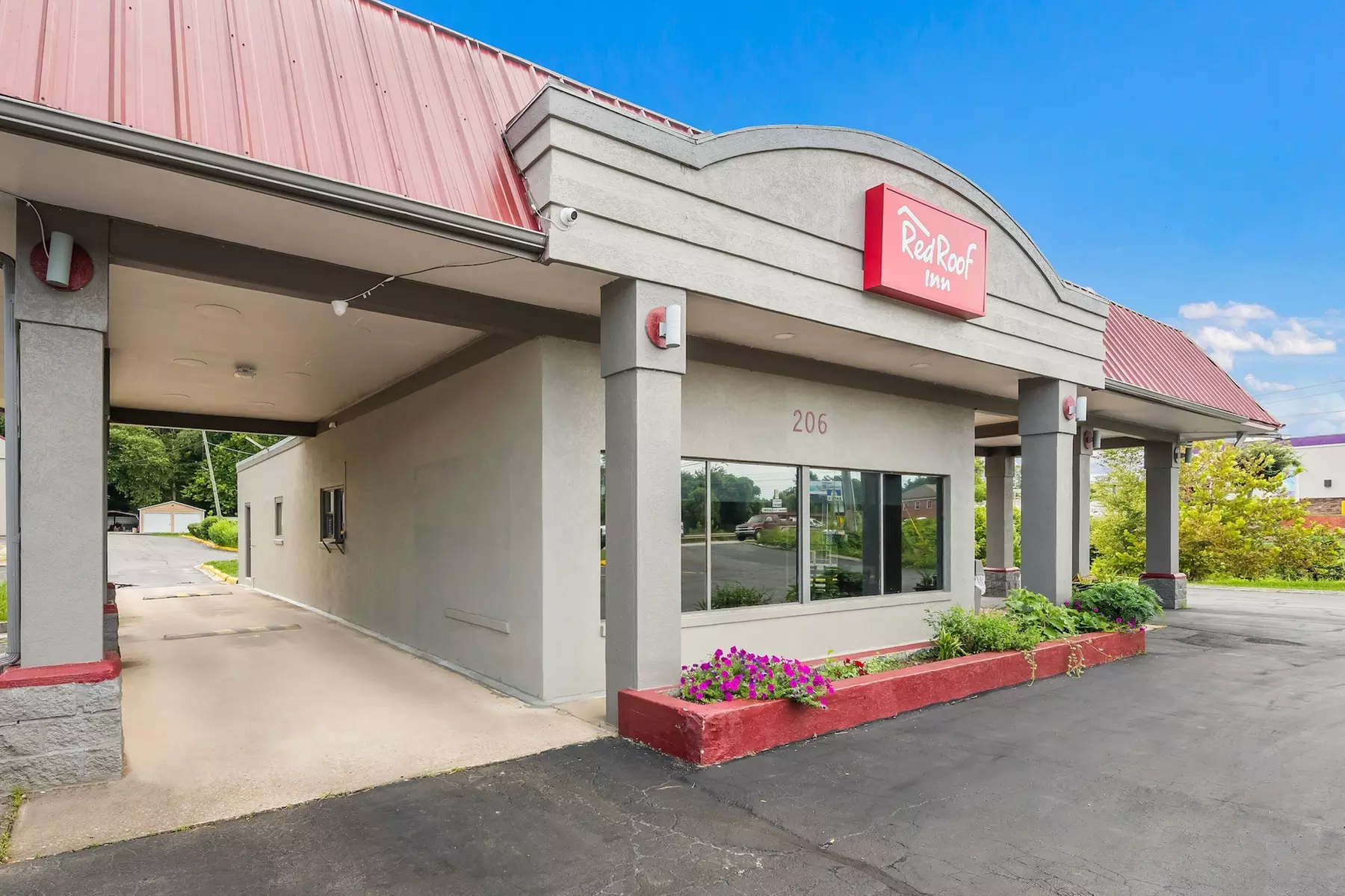 Red Roof Inn Lenoir - Primary Image