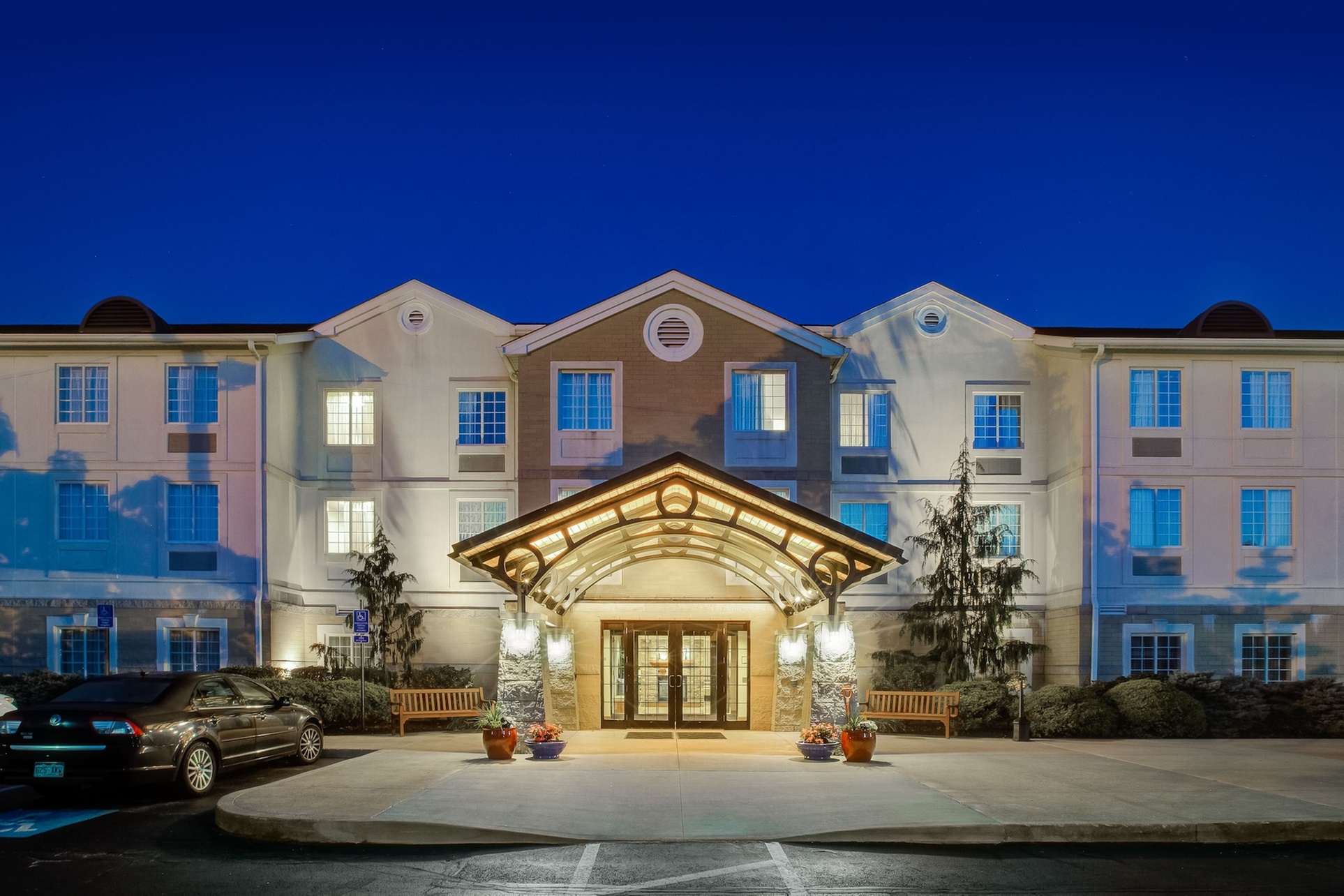 Staybridge Suites Cleveland Mayfield Heights Beachwood by IHG