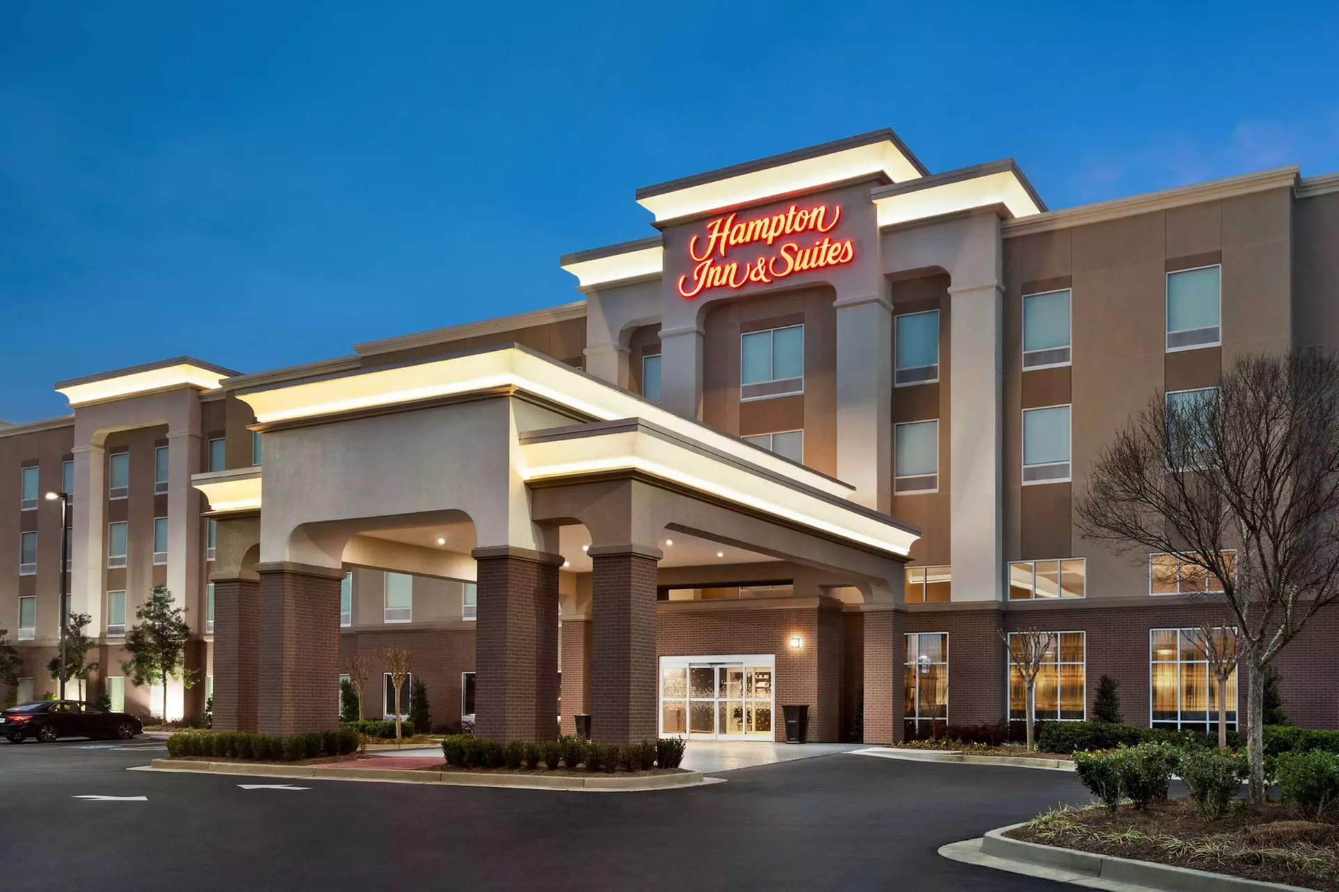 Hampton Inn & Suites Atlanta Airport West/Camp Creek Pkwy - Primary Image