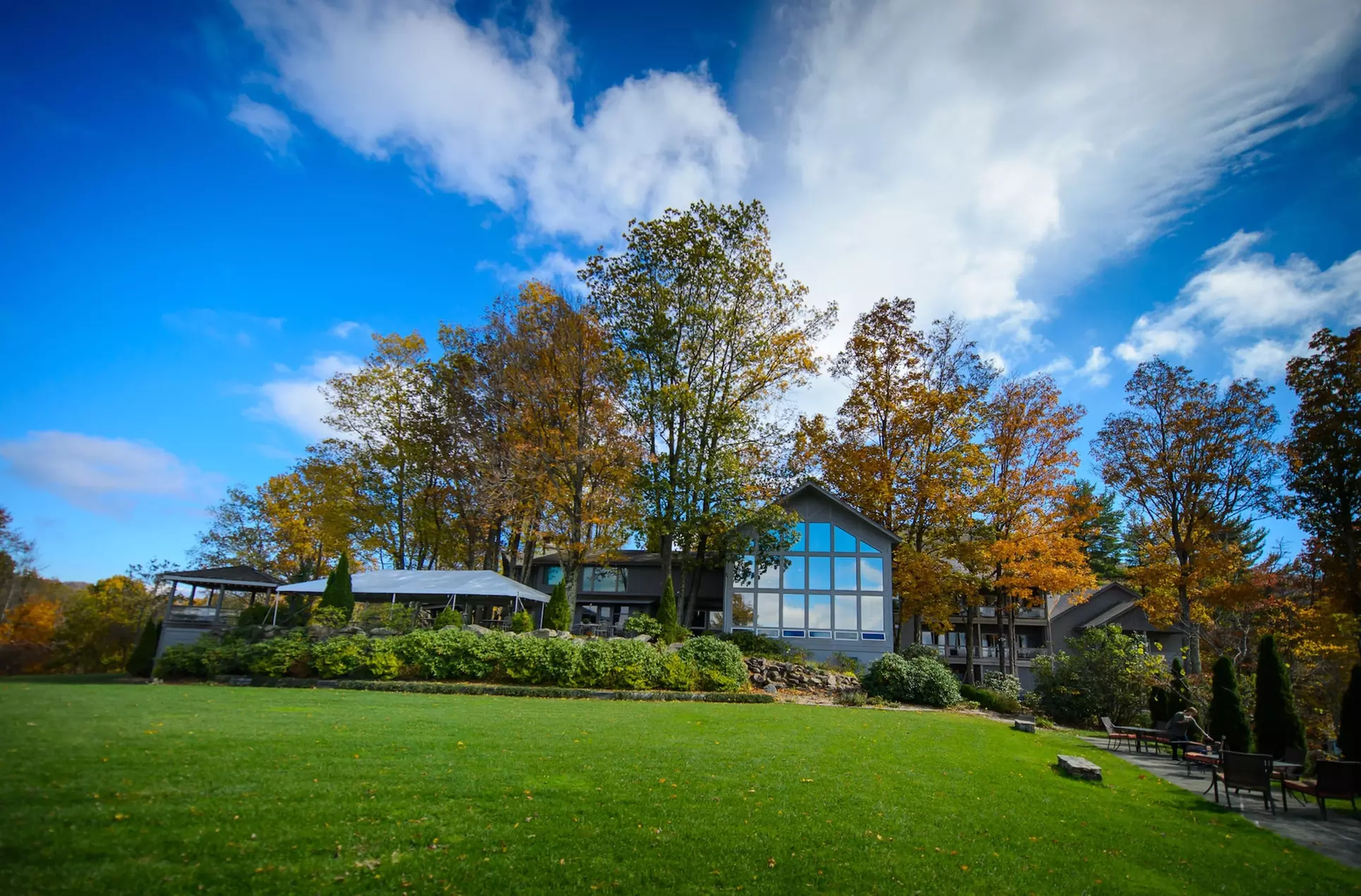 The Inn at Crestwood - Primary Image