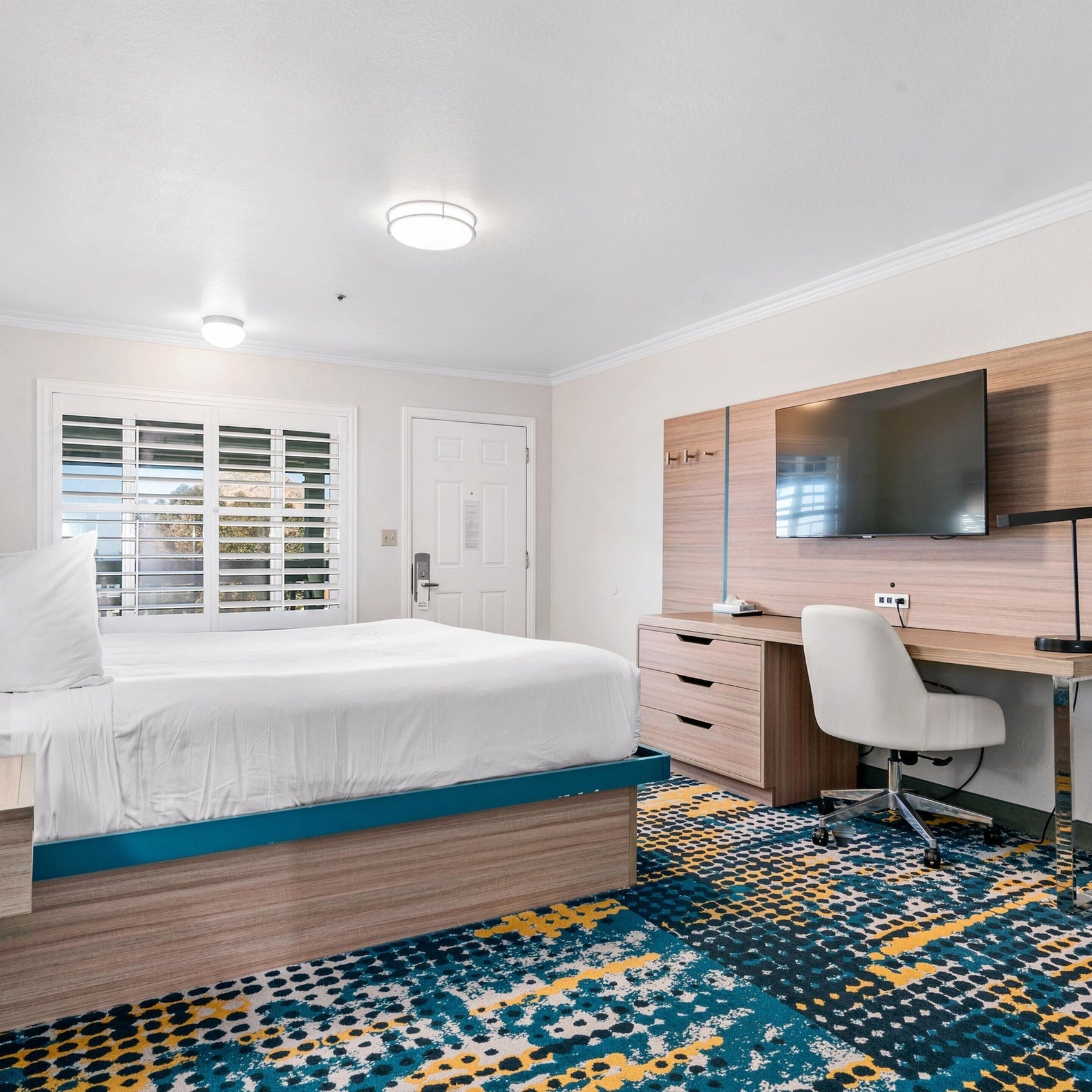 Pacific Shores Inn