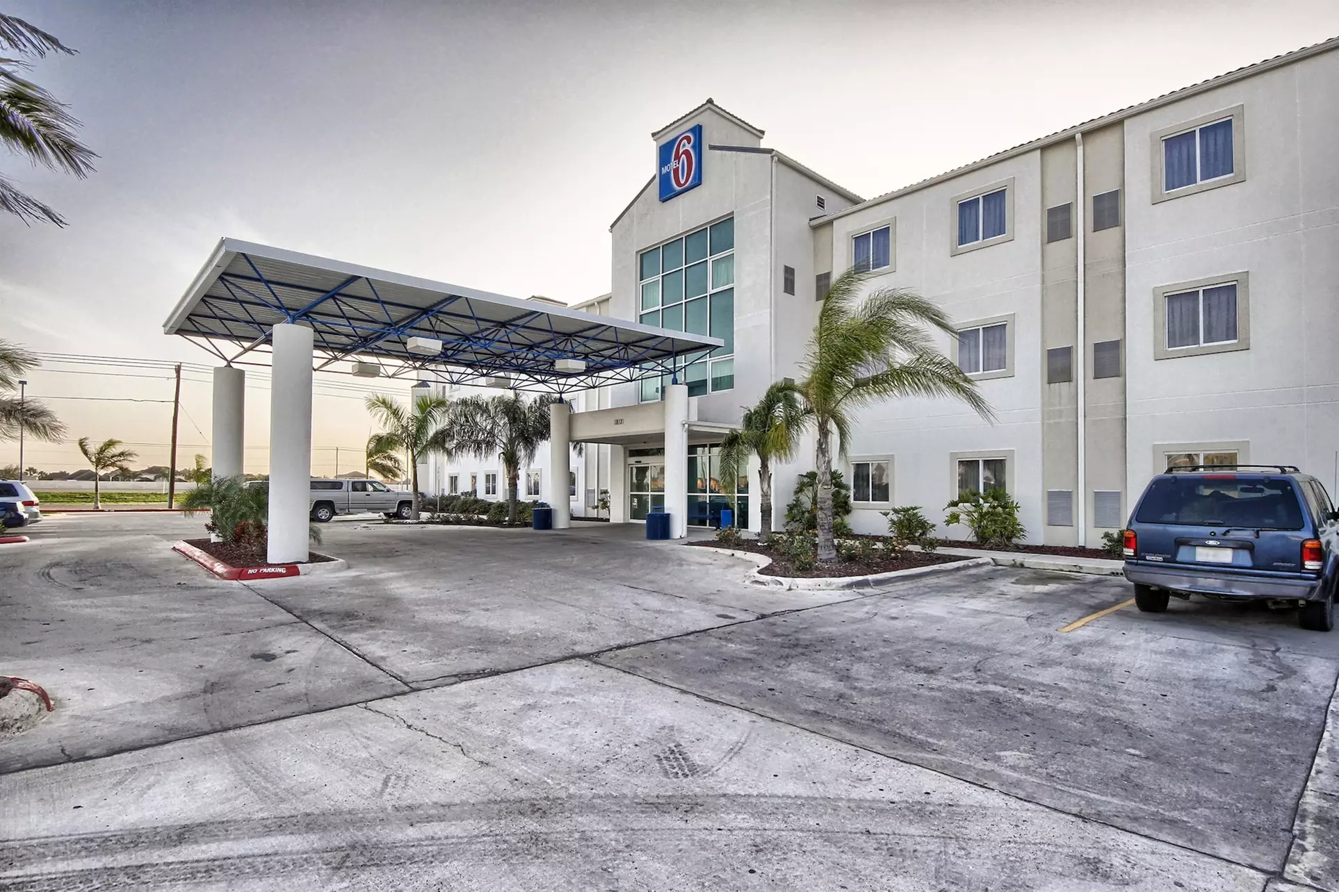 Motel 6 Mission, TX - Primary Image