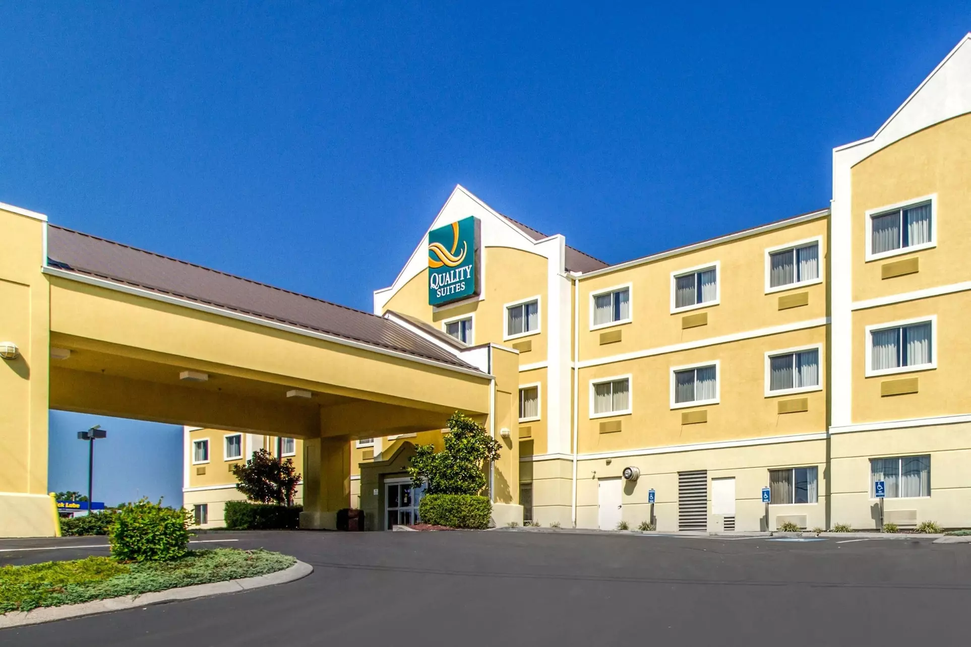 Quality Suites - Primary Image