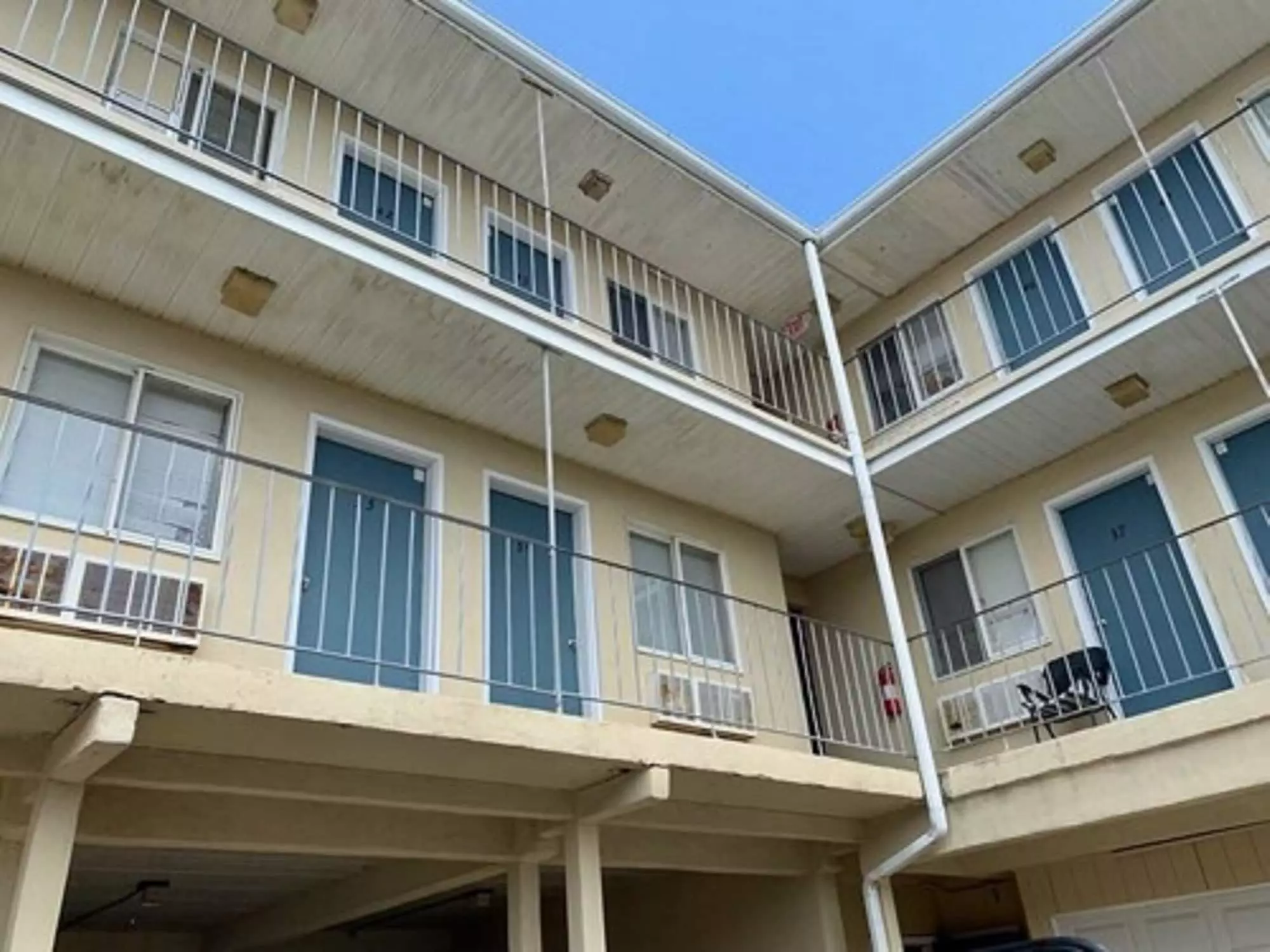 Thunderbird Motel - Primary Image