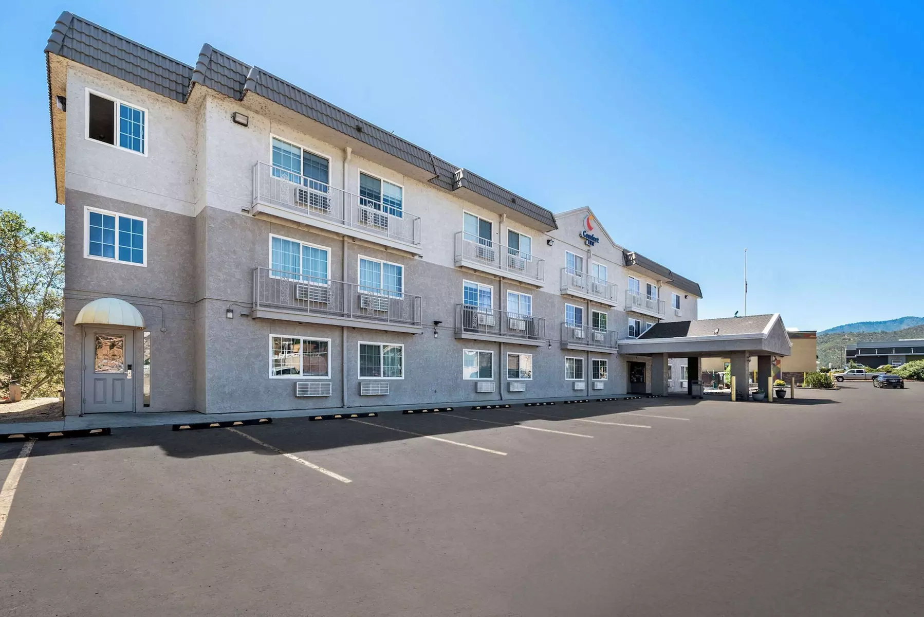 Comfort Inn Yreka I-5 - Primary Image