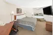 Days Inn & Suites by Wyndham Brinkley - Second Medium