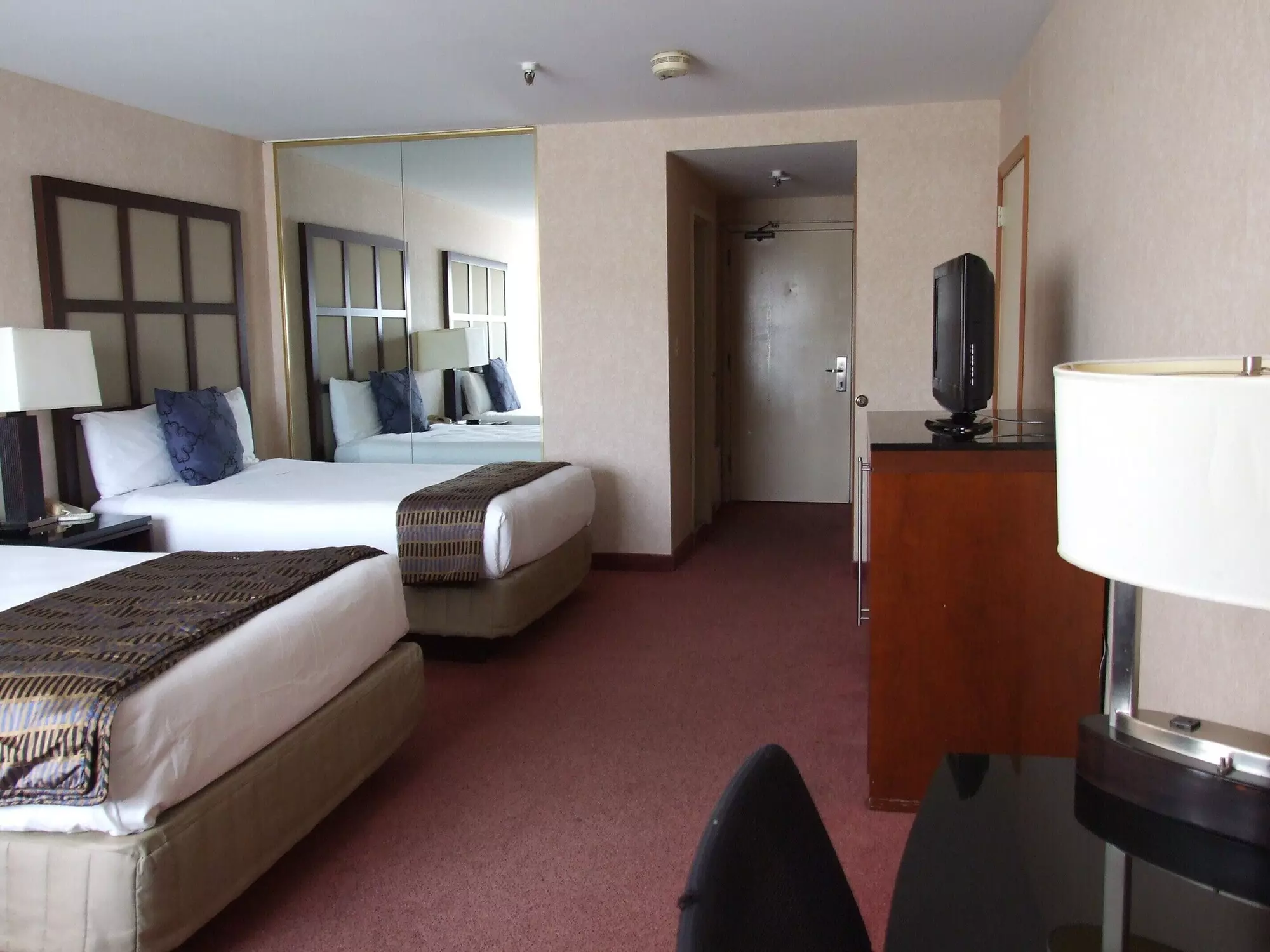 Hudson Valley Resort - Second Medium