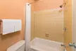 Super 8 by Wyndham Strongsville/Cleveland - Second Medium