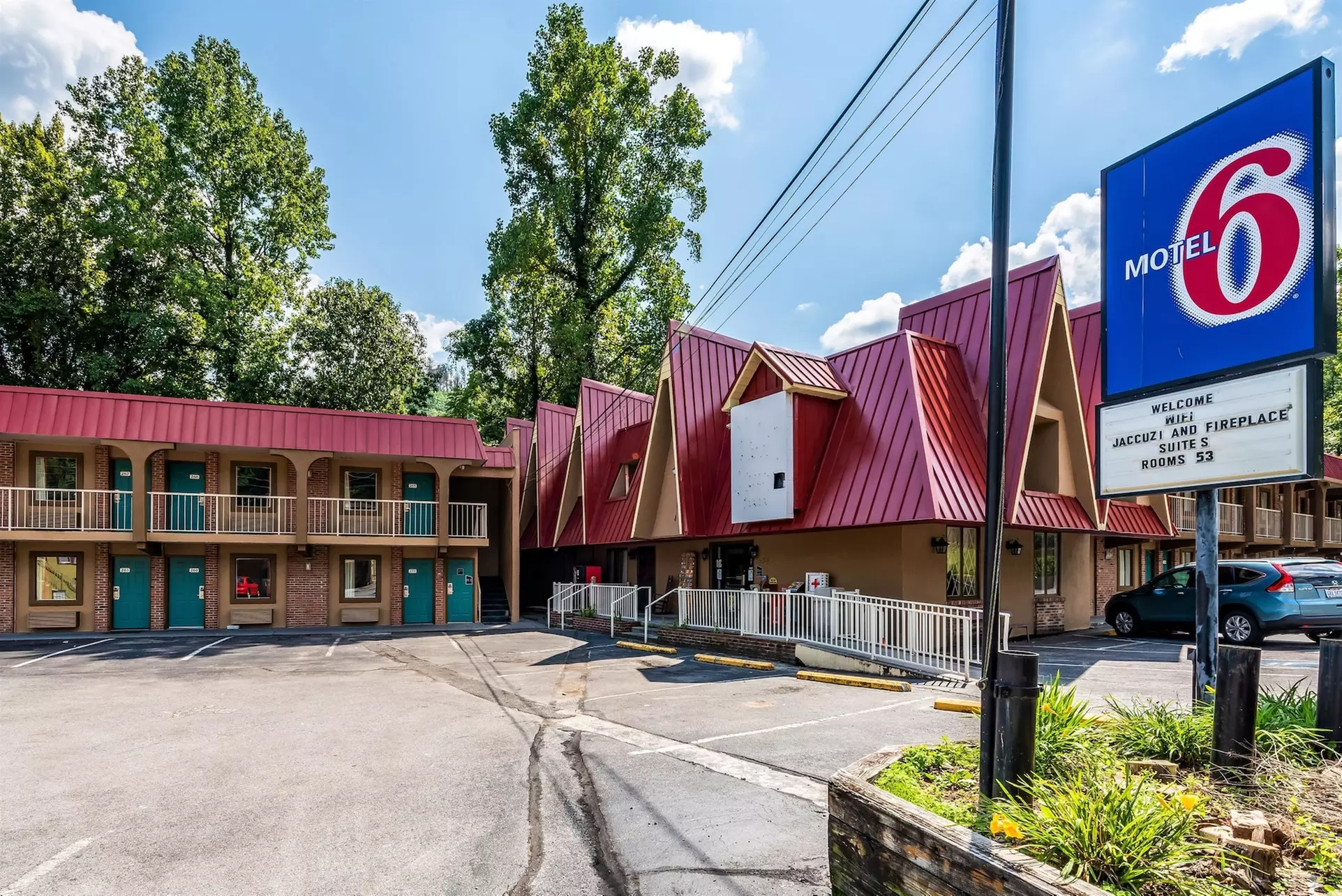 Motel 6 Gatlinburg, TN - Smoky Mountains - Primary Image