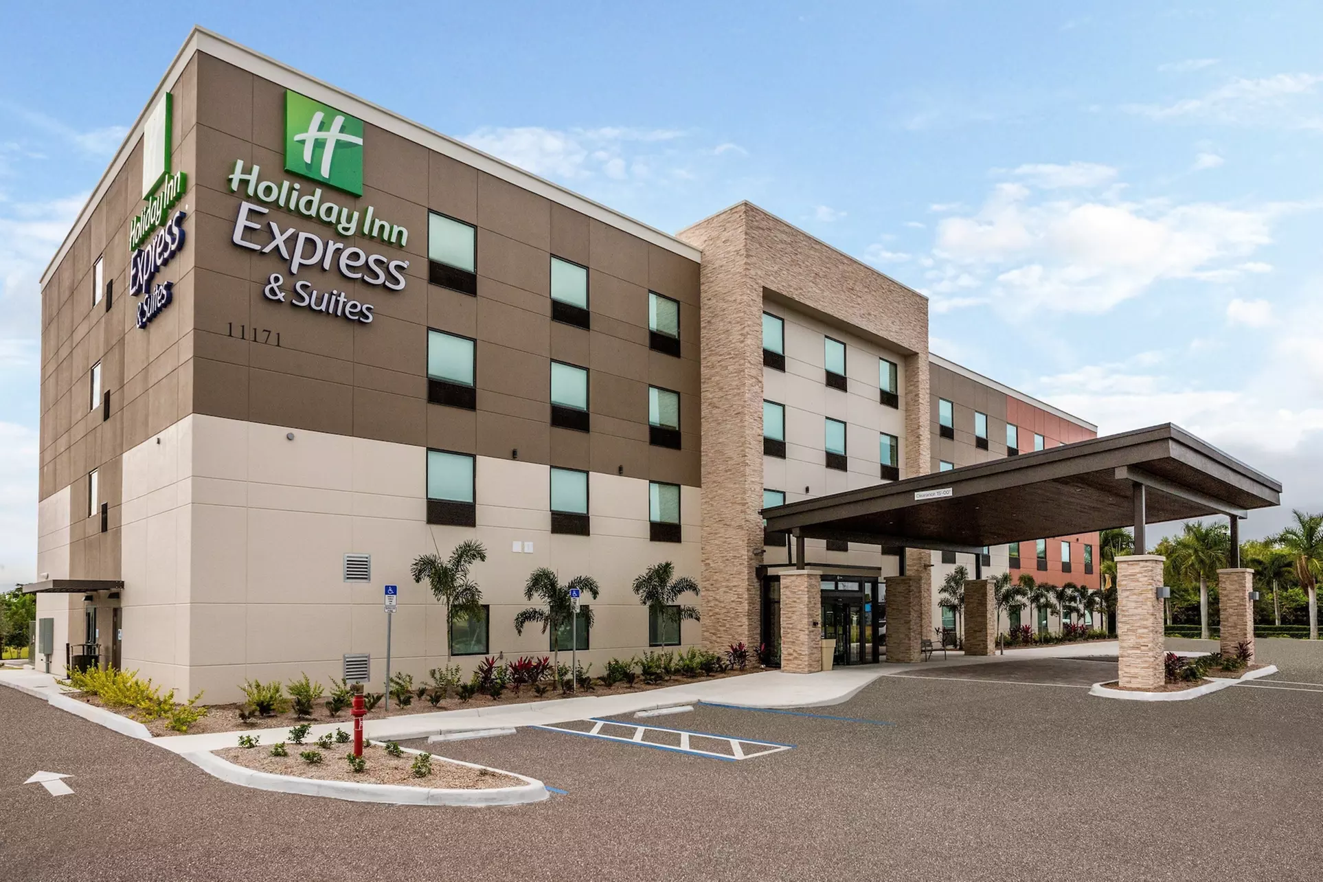 Holiday Inn Express & Suites Ft Myers Beach-Sanibel Gateway by IHG - Primary Image