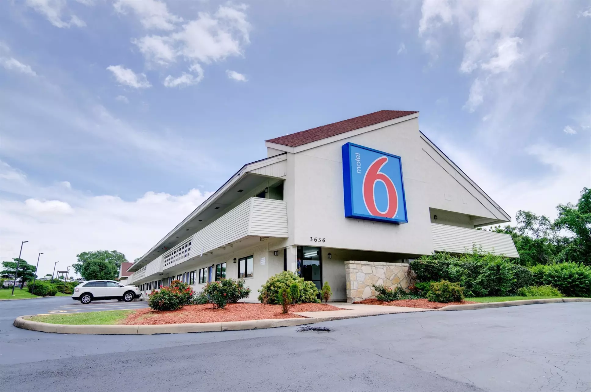 Days Inn by Wyndham Kansas City Northeast - Primary Image