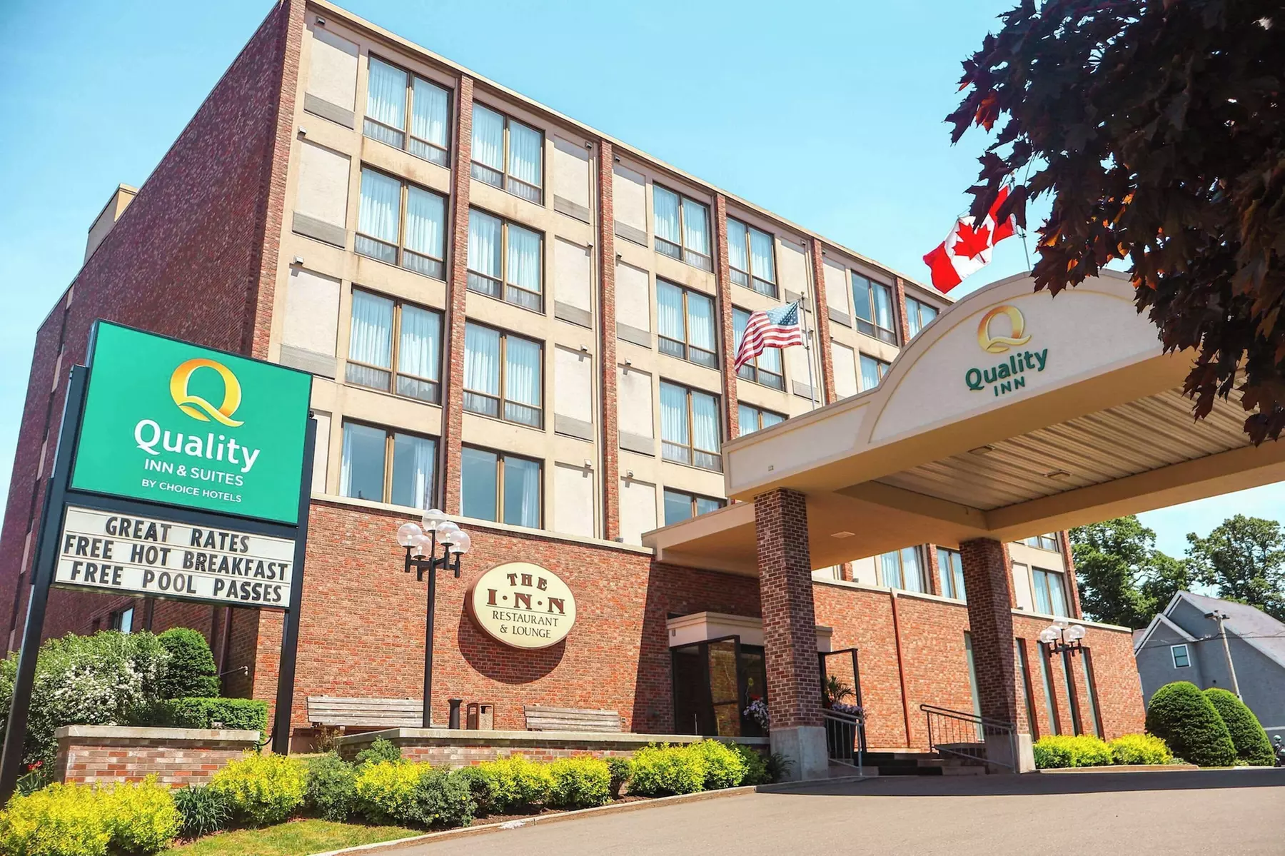 Quality Inn & Suites Downtown - Primary Image