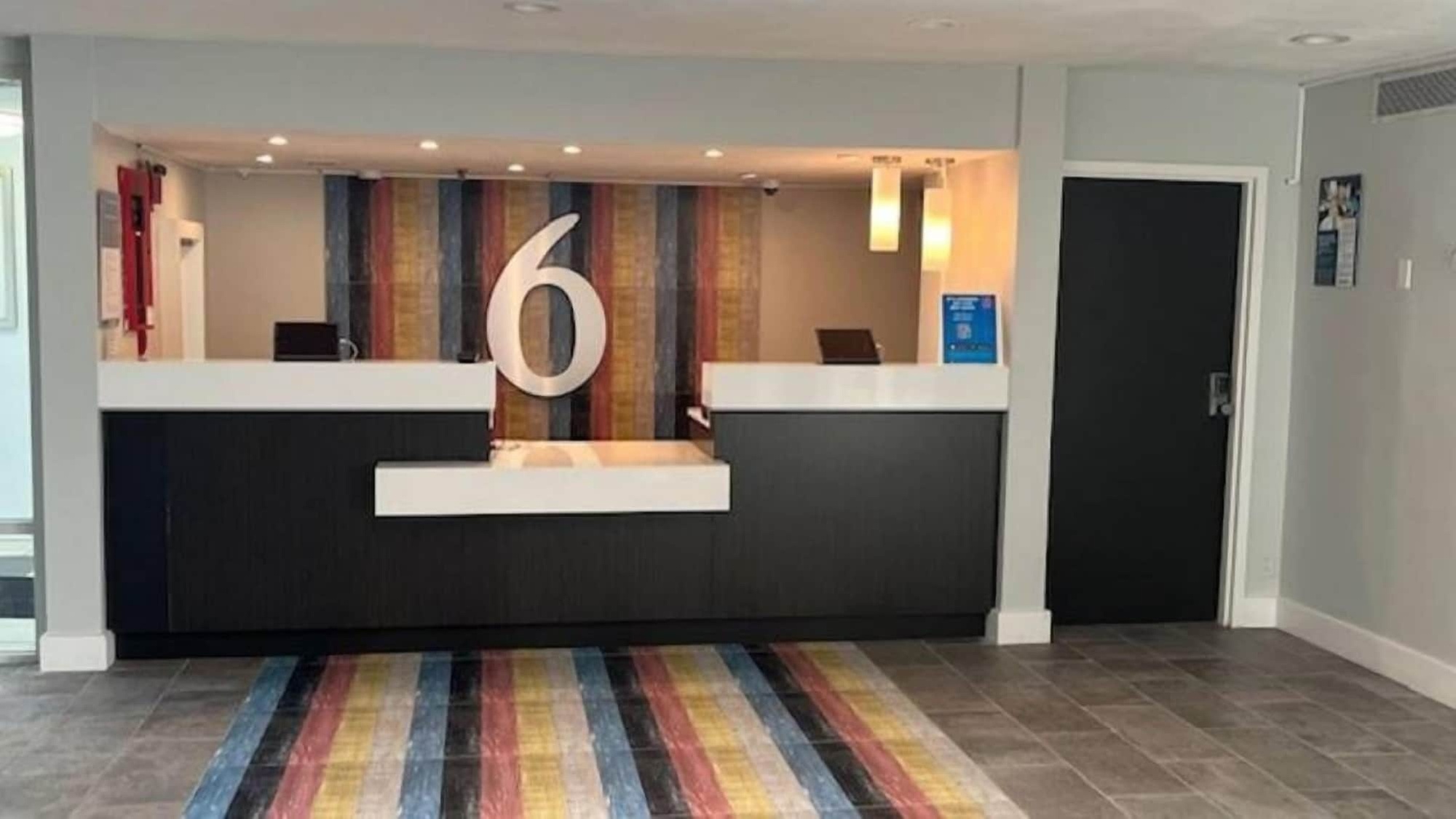 Studio 6 Suites Norcross, GA