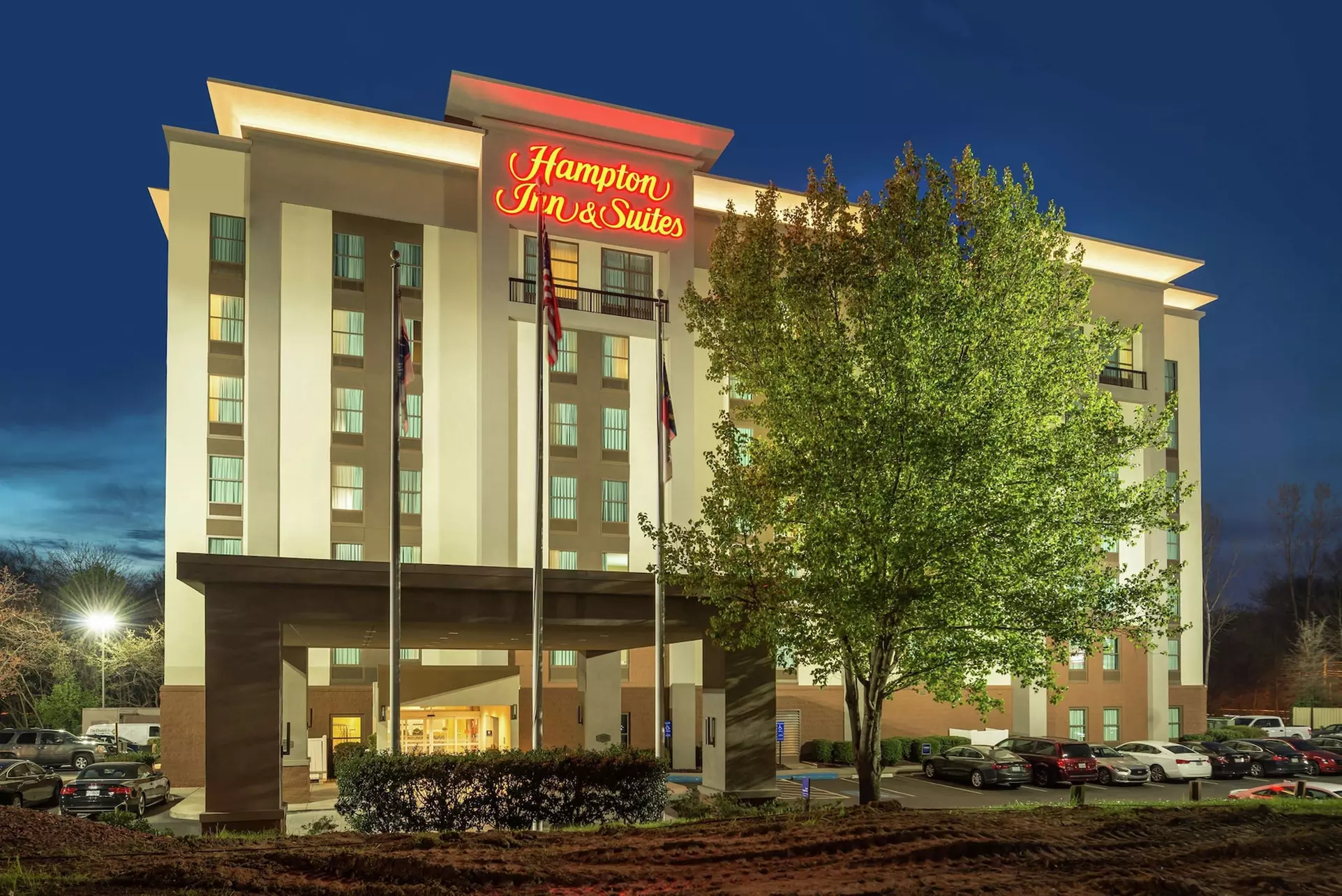 Hampton Inn & Suites Charlotte-Arrowood Rd. - Primary Image