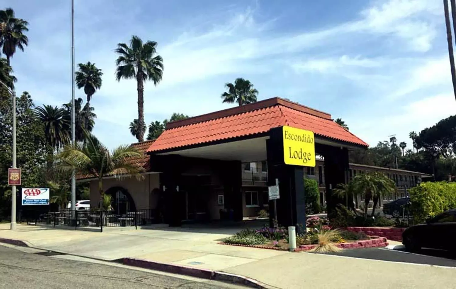 Escondido Lodge - Primary Image