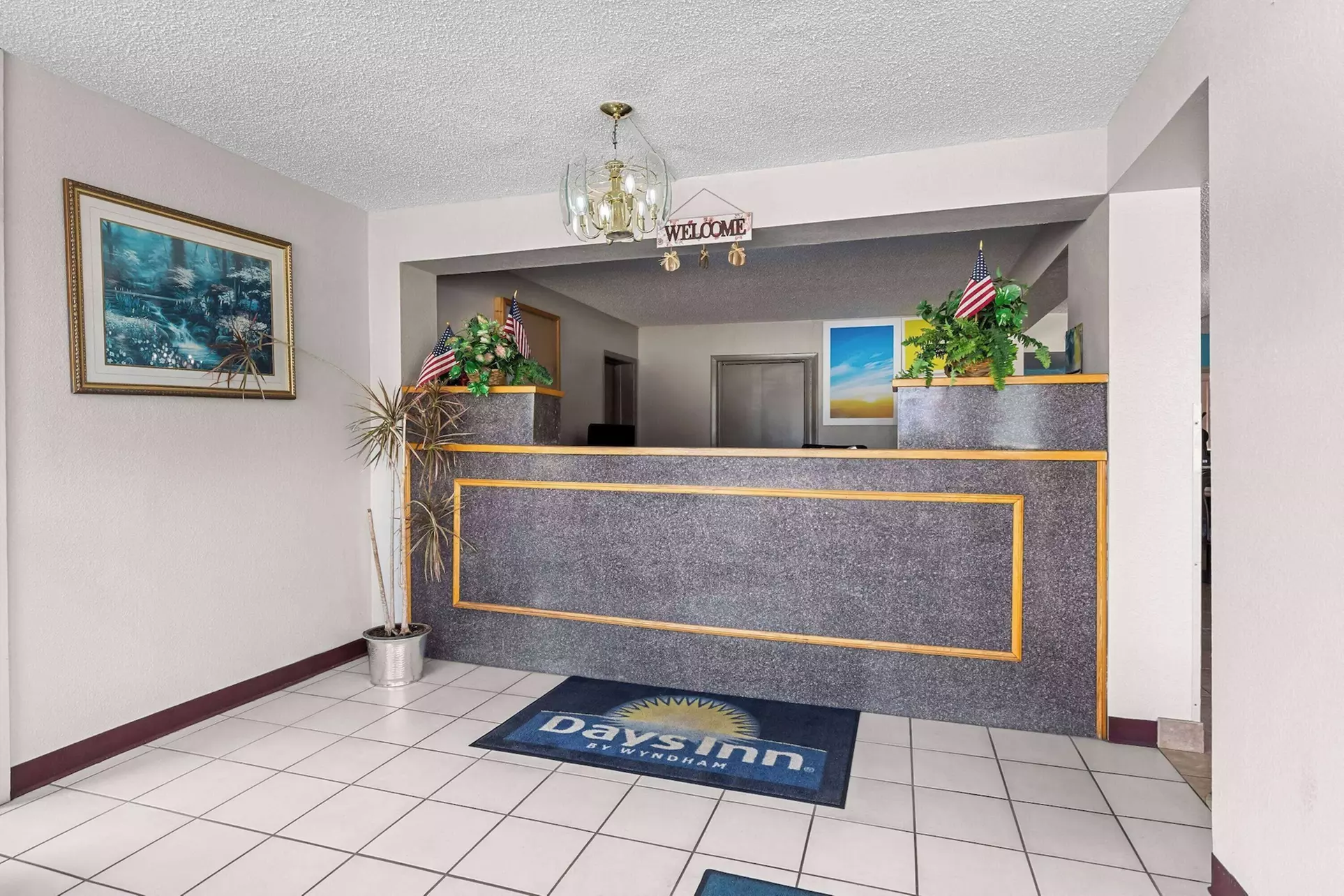 Days Inn by Wyndham Clayton - Primary Image