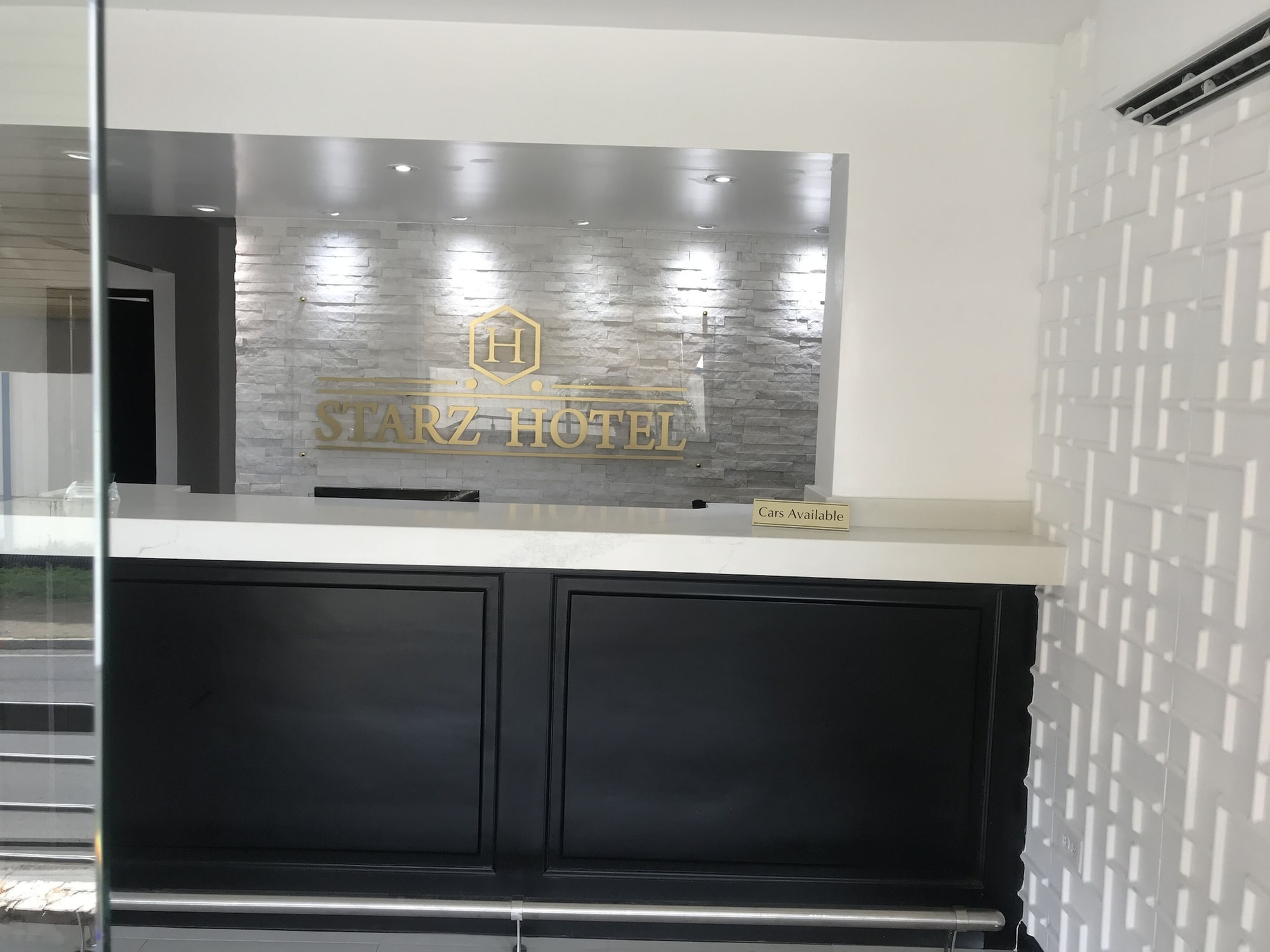 Starz Hotel - Primary Image