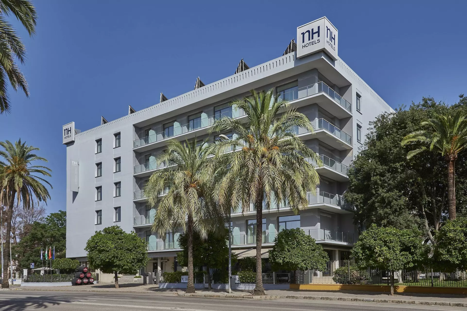 NH Avenida Jerez - Primary Image