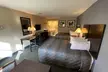 Golden Hill Inn Danbury - Second Medium