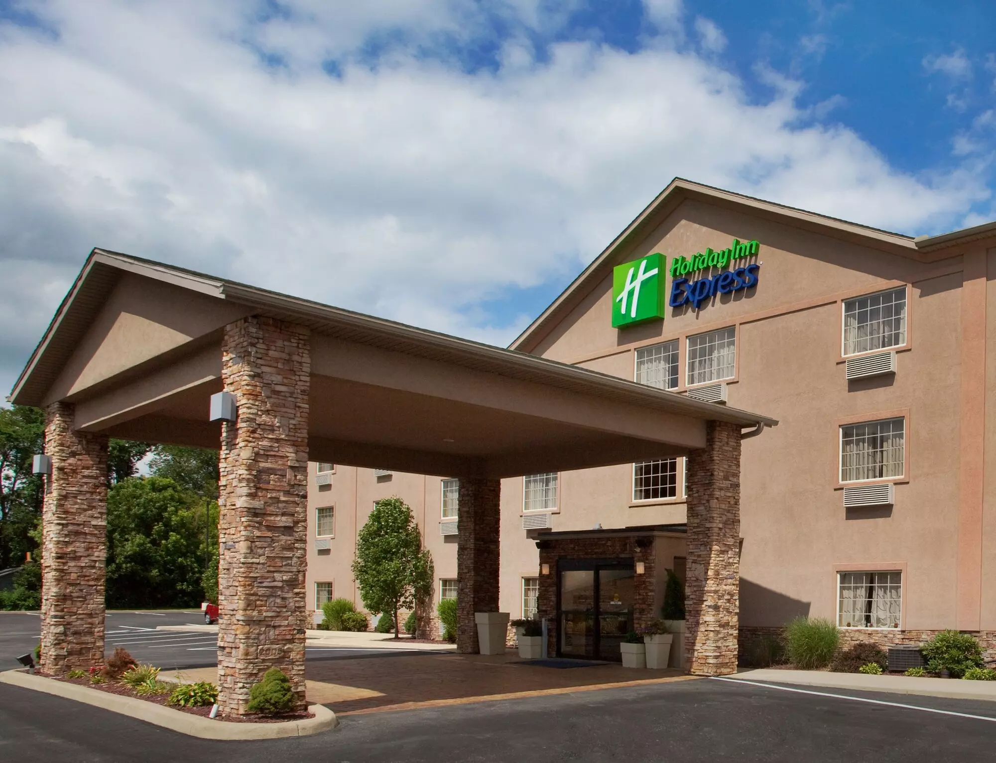 Holiday Inn Express Mount Pleasant-Scottdale by IHG - Primary Image
